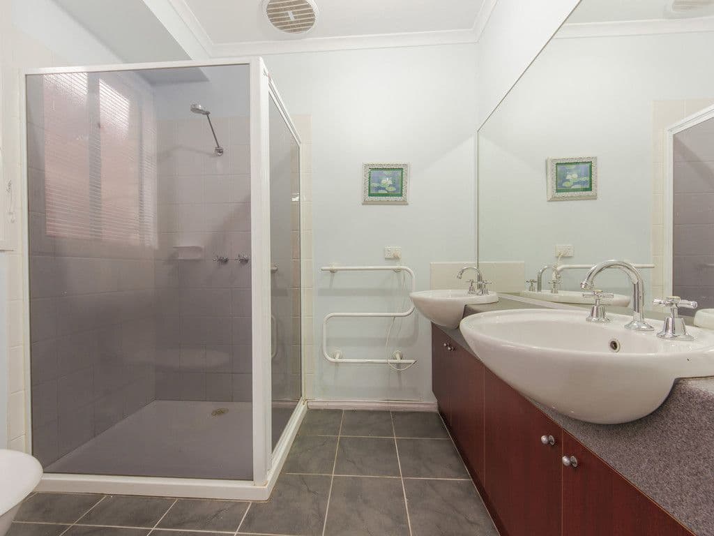9 Cooks Way, Taylors Hill VIC 3037, Taylors Hill - Thumbnail 6