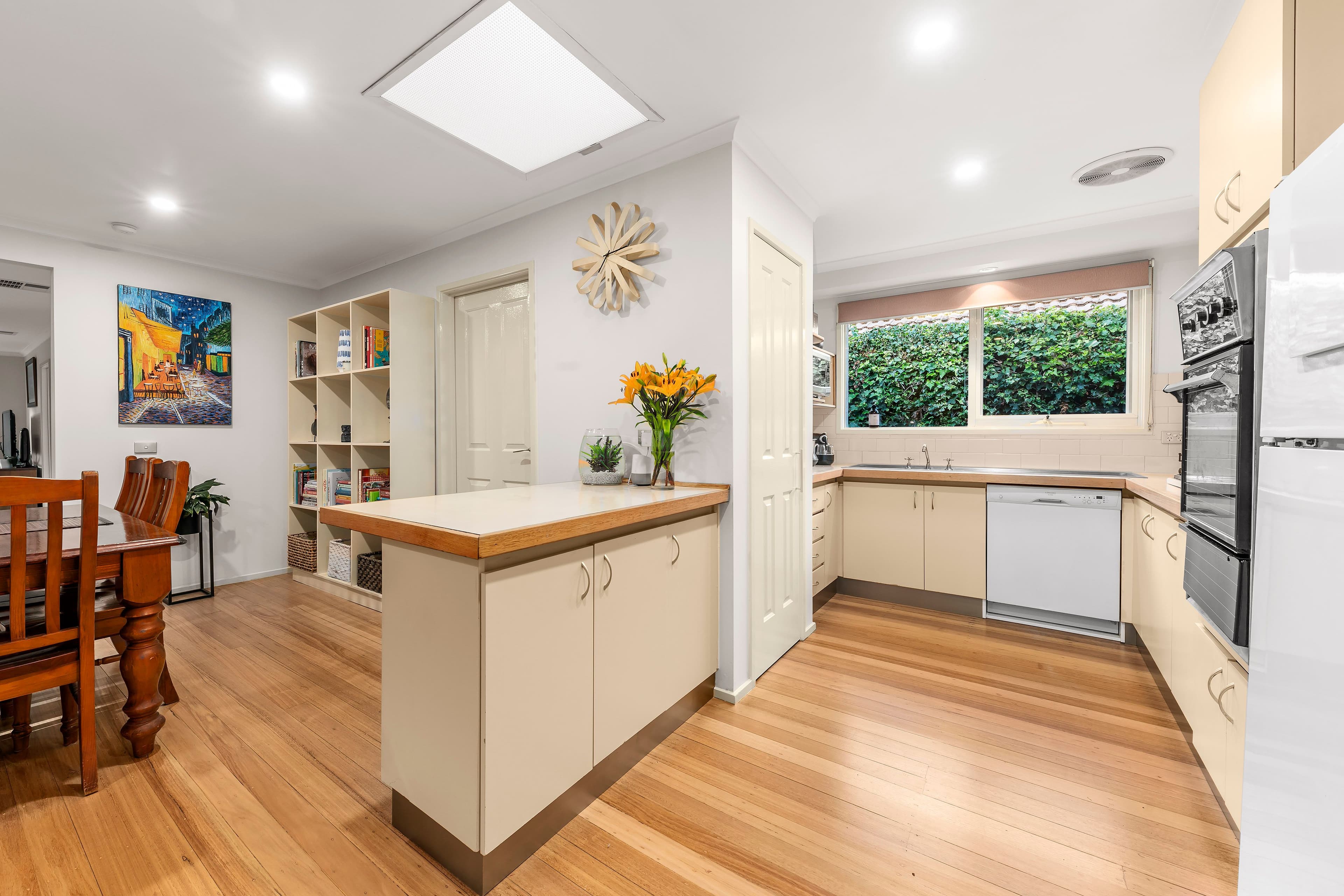 4 Kilborn Court, Mill Park VIC 3082, Mill Park - Thumbnail 3