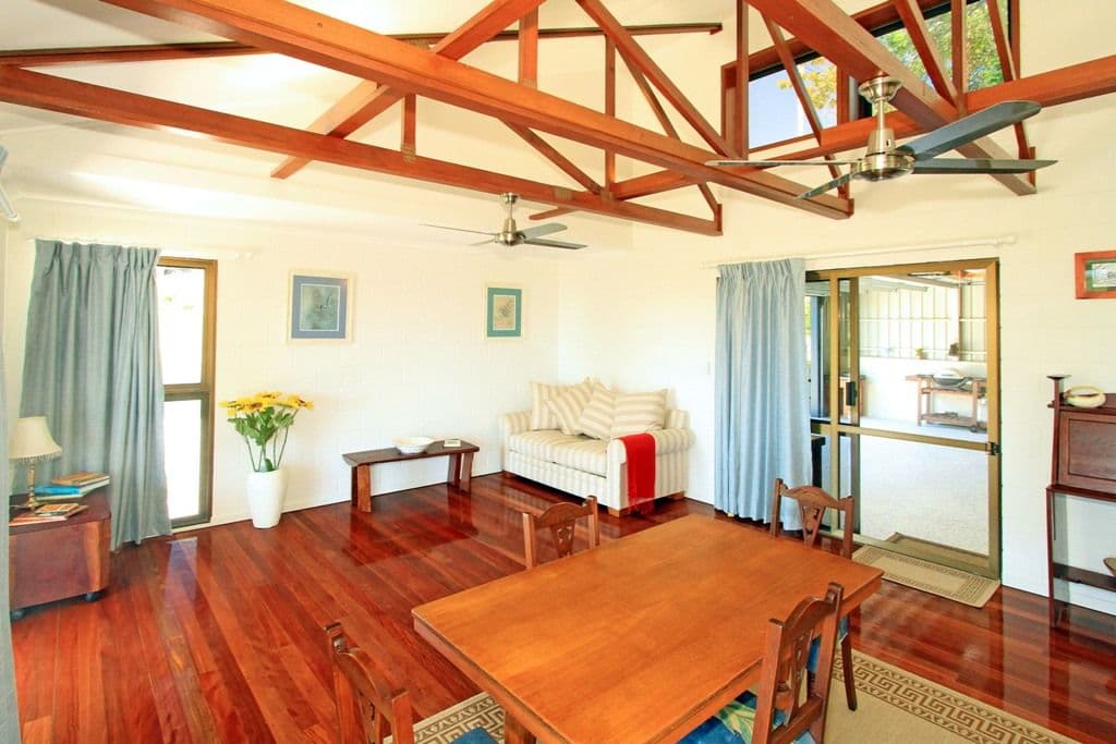 7 Connor Street, EMU PARK QLD 4710, Emu Park - Thumbnail 5