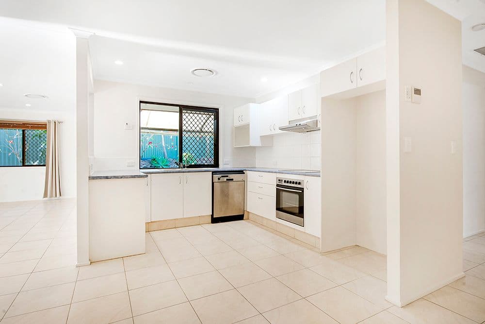6 Whitehead Drive, Burleigh Waters QLD 4220, Burleigh Waters - Thumbnail 3