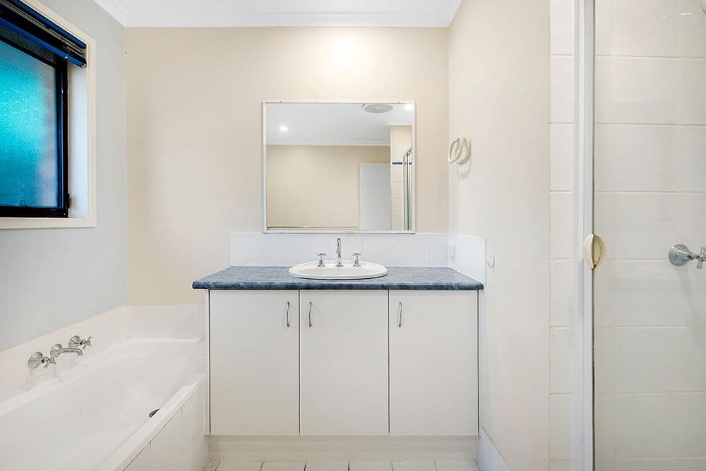 6 Whitehead Drive, Burleigh Waters QLD 4220, Burleigh Waters - Thumbnail 6