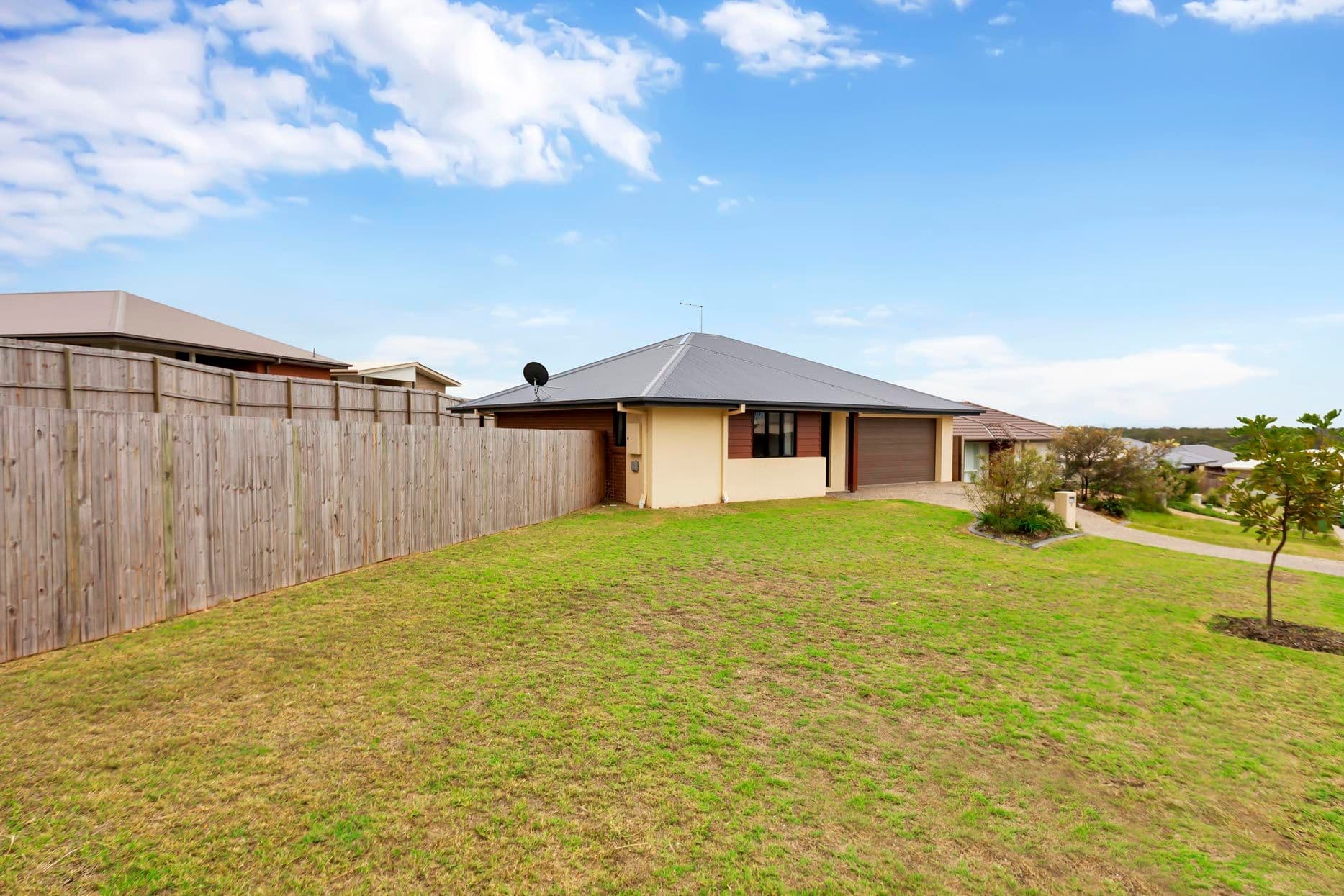 11 Mieka Crescent, Pimpama QLD 4209, Pimpama - Thumbnail 4