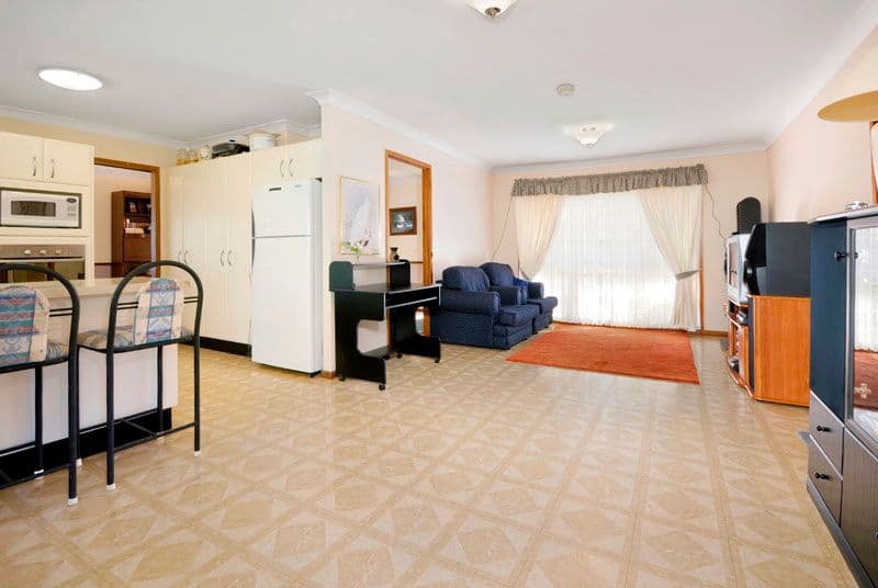 1 Parsons Place, BARDEN RIDGE NSW 2234, Barden Ridge - Thumbnail 3
