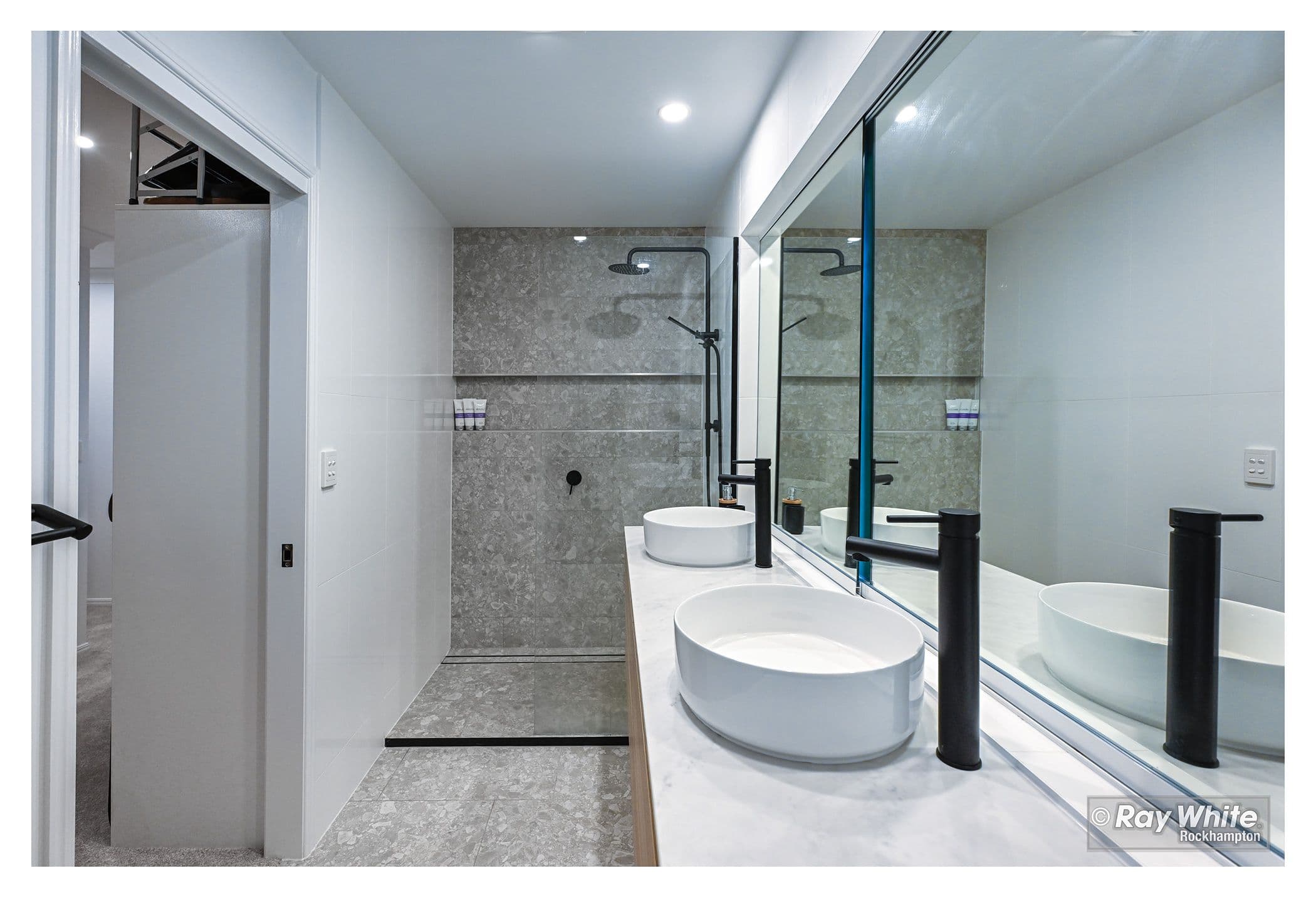 21 Davison Street, Gracemere QLD 4702, Gracemere - Thumbnail 5