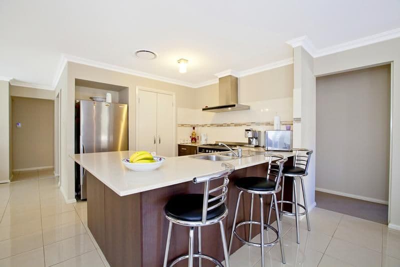 4 Graziers Way, CARNES HILL NSW 2171, Carnes Hill - Thumbnail 4