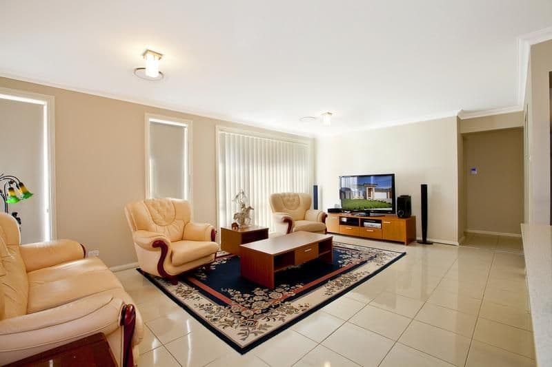 4 Graziers Way, CARNES HILL NSW 2171, Carnes Hill - Thumbnail 5