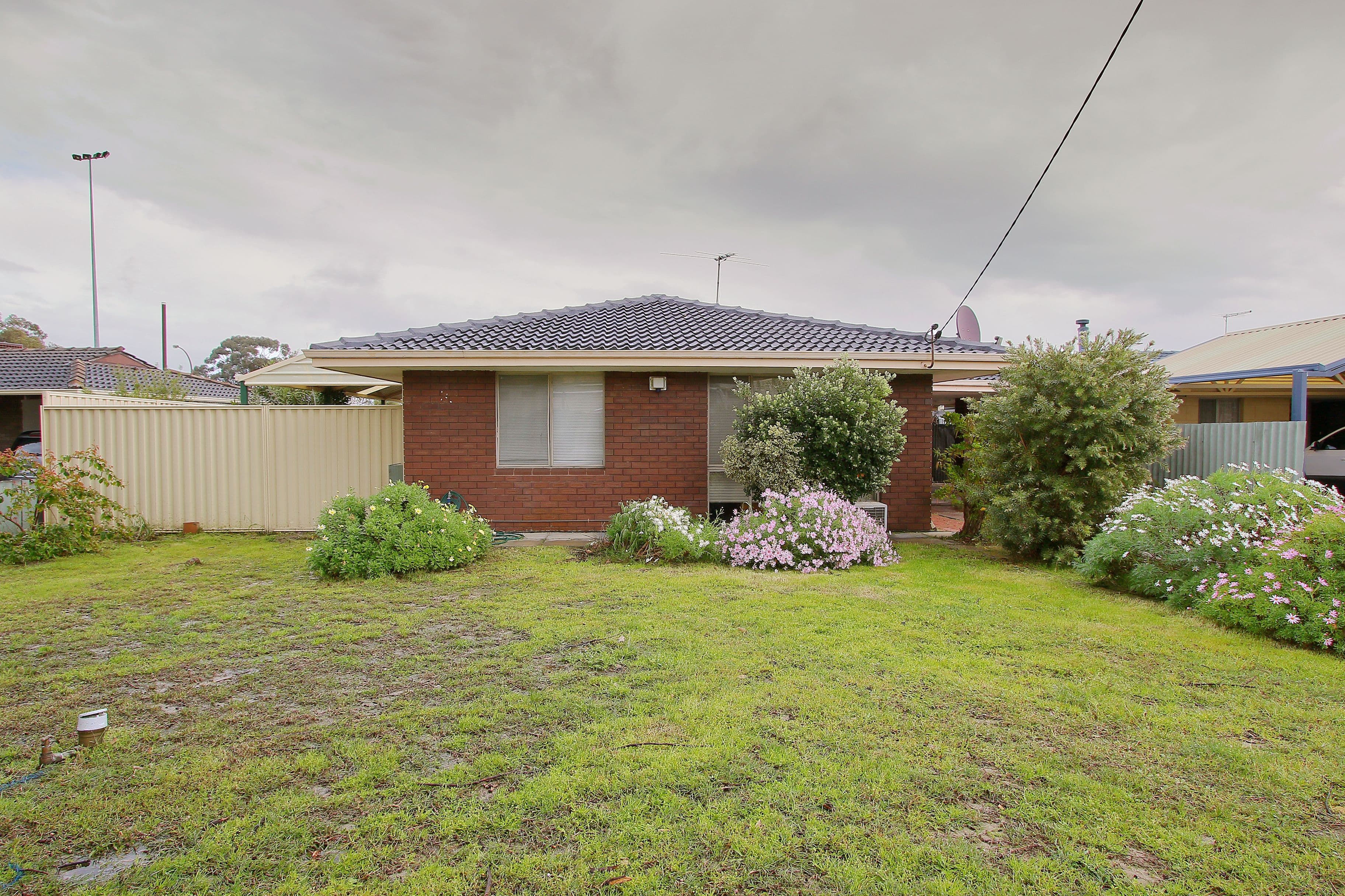 32 Rushbrook Way, Thornlie WA 6108, Thornlie - Thumbnail 3