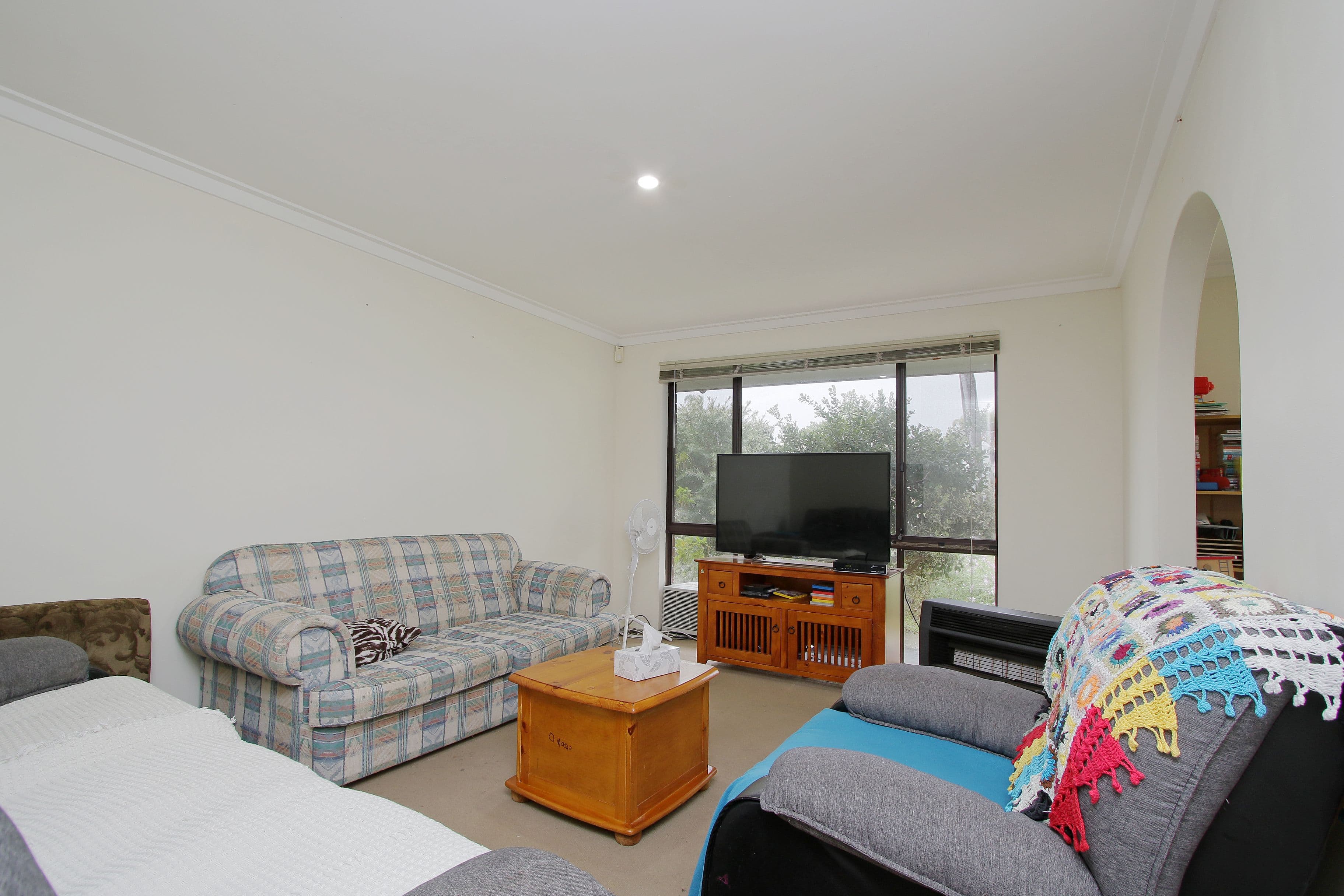 32 Rushbrook Way, Thornlie WA 6108, Thornlie - Thumbnail 4