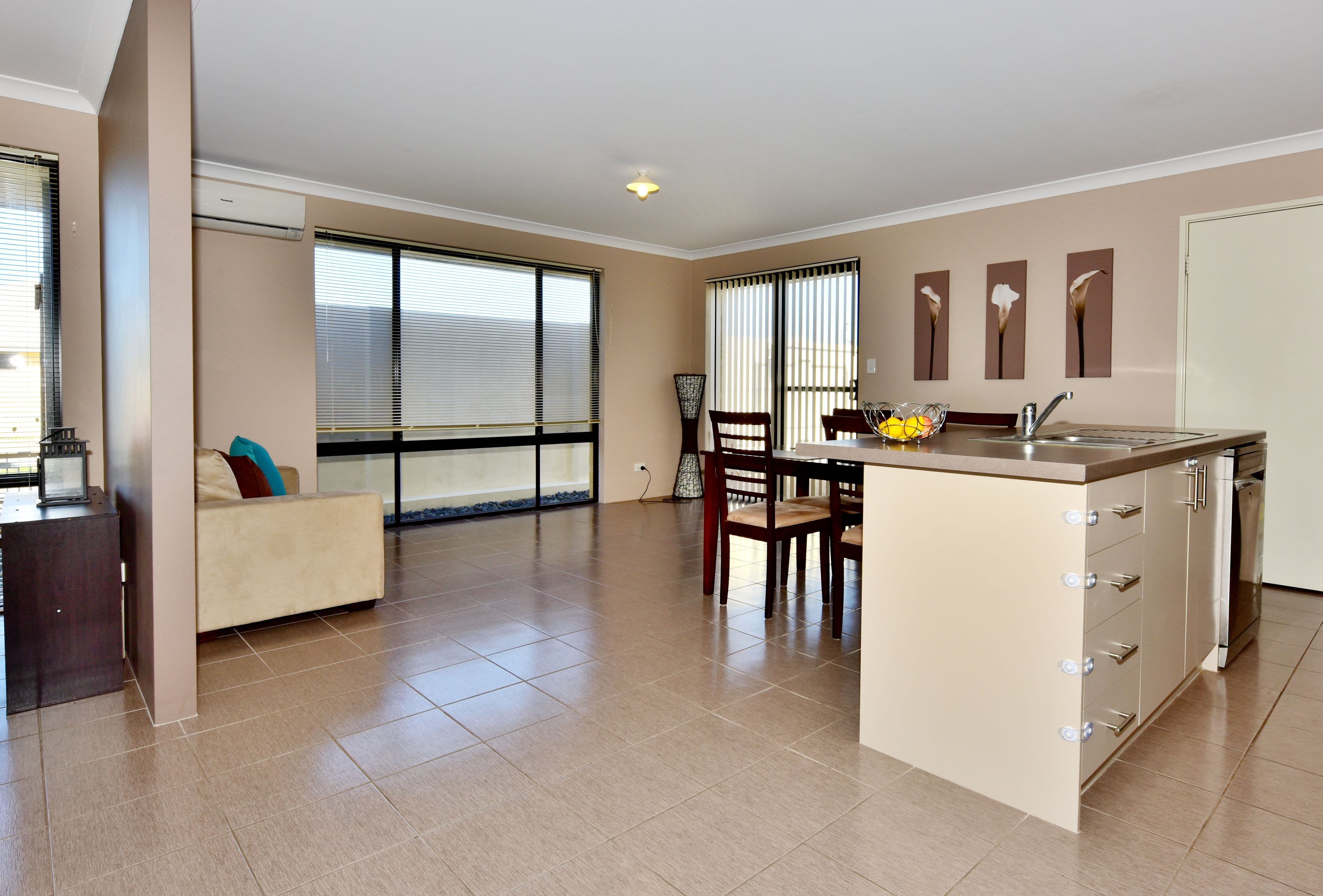 18 Maffina Parade, Ellenbrook WA 6069, Ellenbrook - Thumbnail 3
