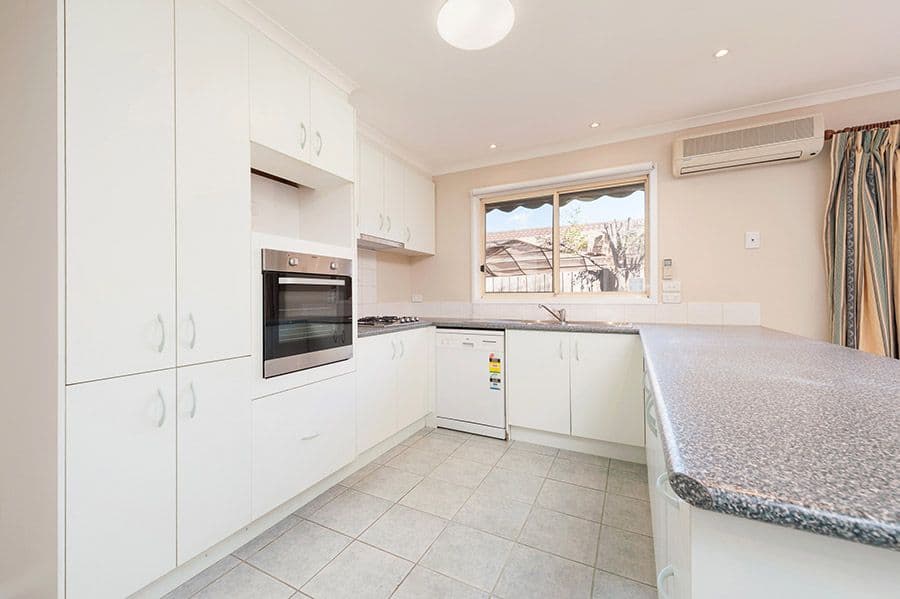 21 Cashmore Place, Roxburgh Park VIC 3064, Roxburgh Park - Thumbnail 2