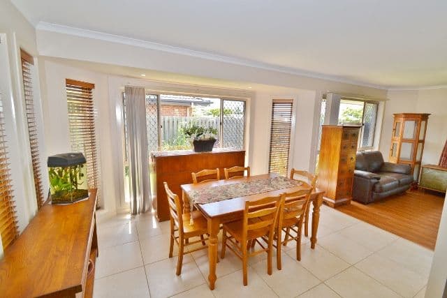 6 Heights Road, BEERWAH QLD 4519, Beerwah - Thumbnail 3
