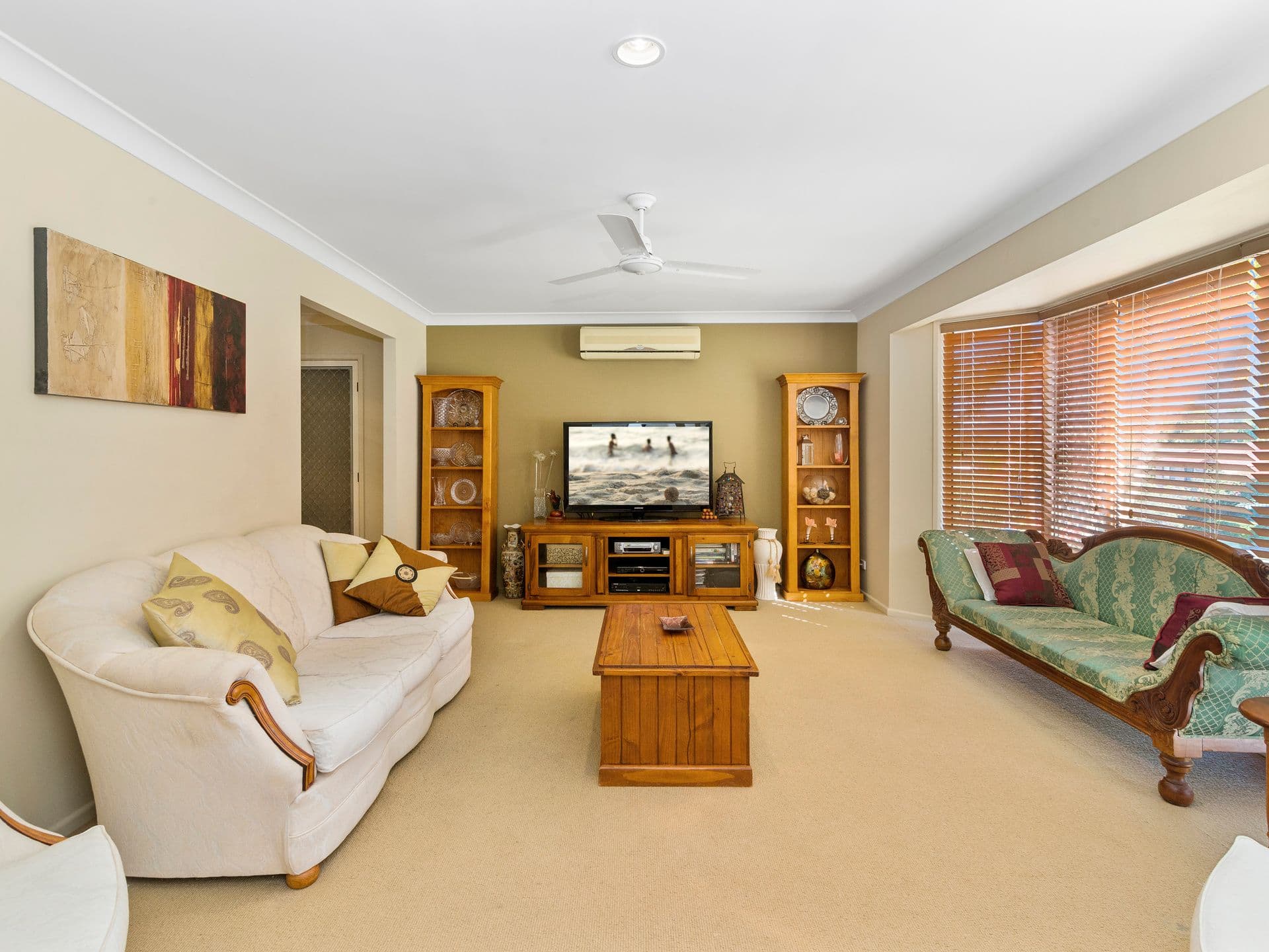 45 Boab Street, Elanora QLD 4221, Elanora - Thumbnail 3
