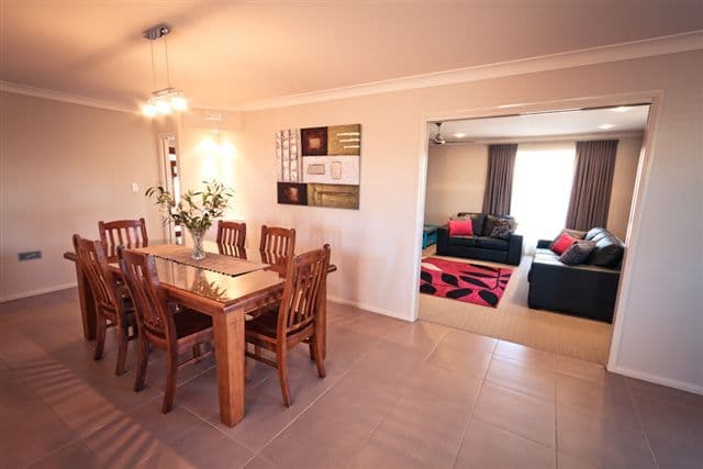 53 Smythe Drive, HIGHFIELDS QLD 4352, Highfields - Thumbnail 2