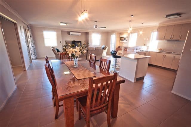 53 Smythe Drive, HIGHFIELDS QLD 4352, Highfields - Thumbnail 4