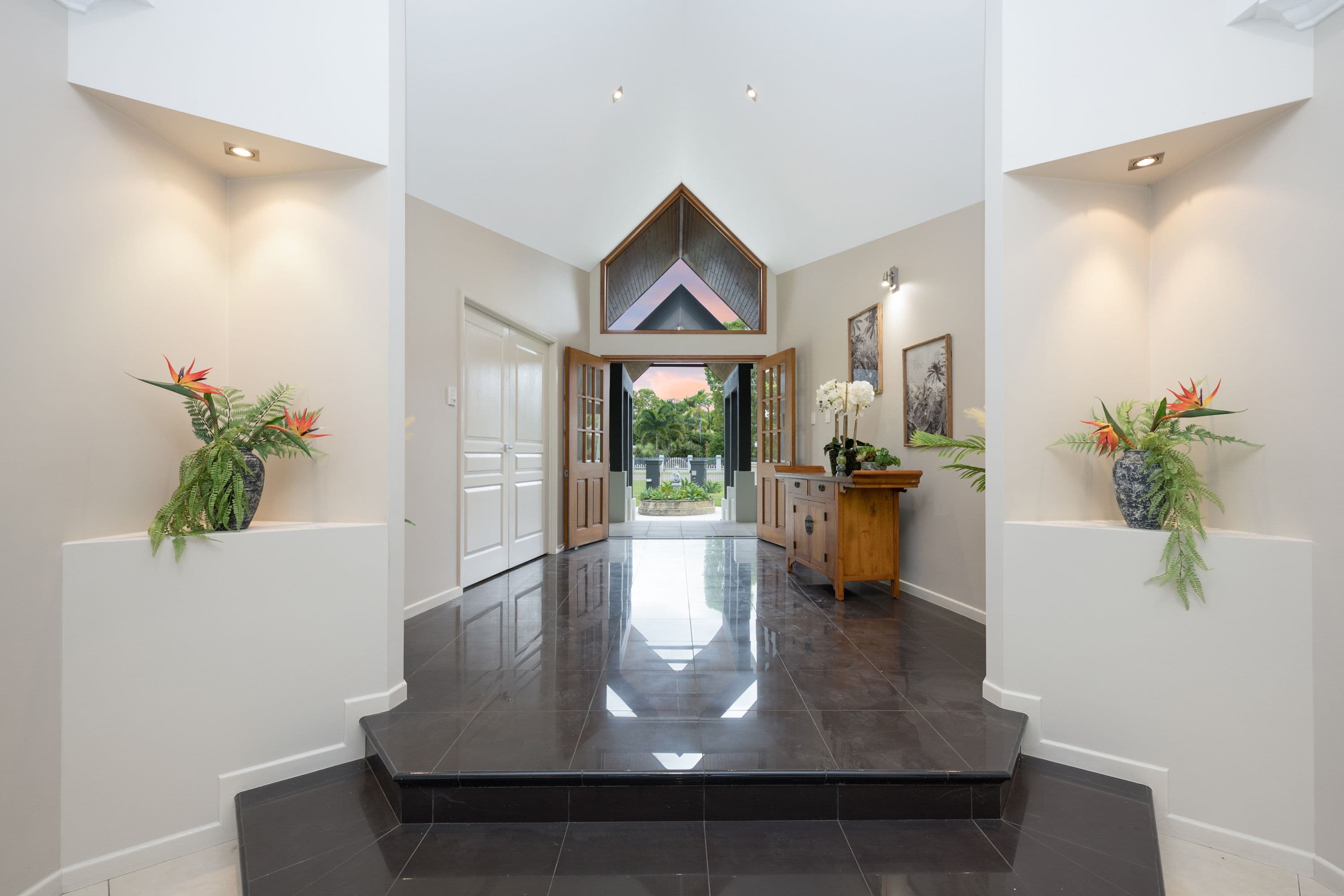 8 Florentor Court, Condon QLD 4815, Condon - Thumbnail 2