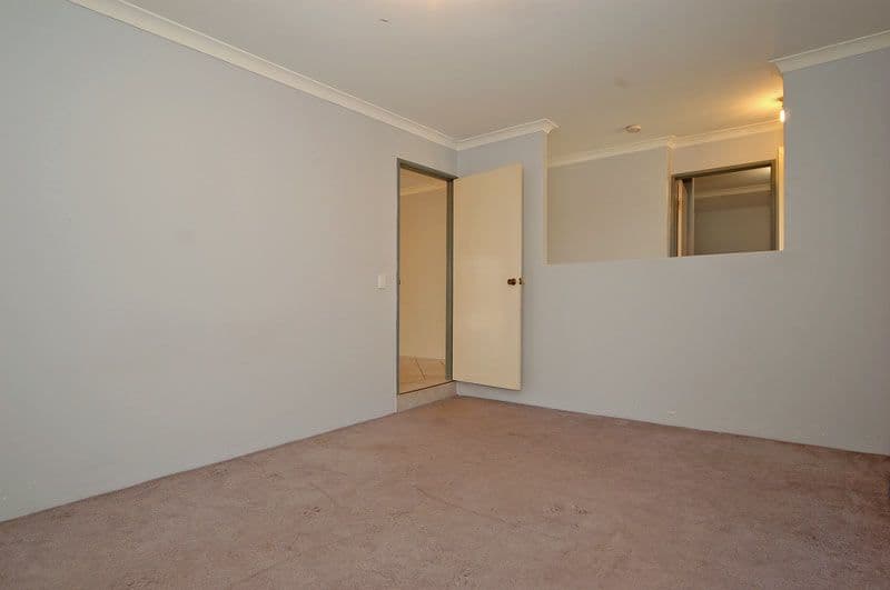 25 Simla Place, CAVERSHAM WA 6055, Caversham - Thumbnail 4