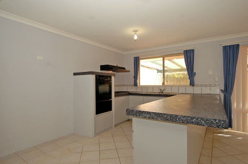 25 Simla Place, CAVERSHAM WA 6055, Caversham - Thumbnail 8