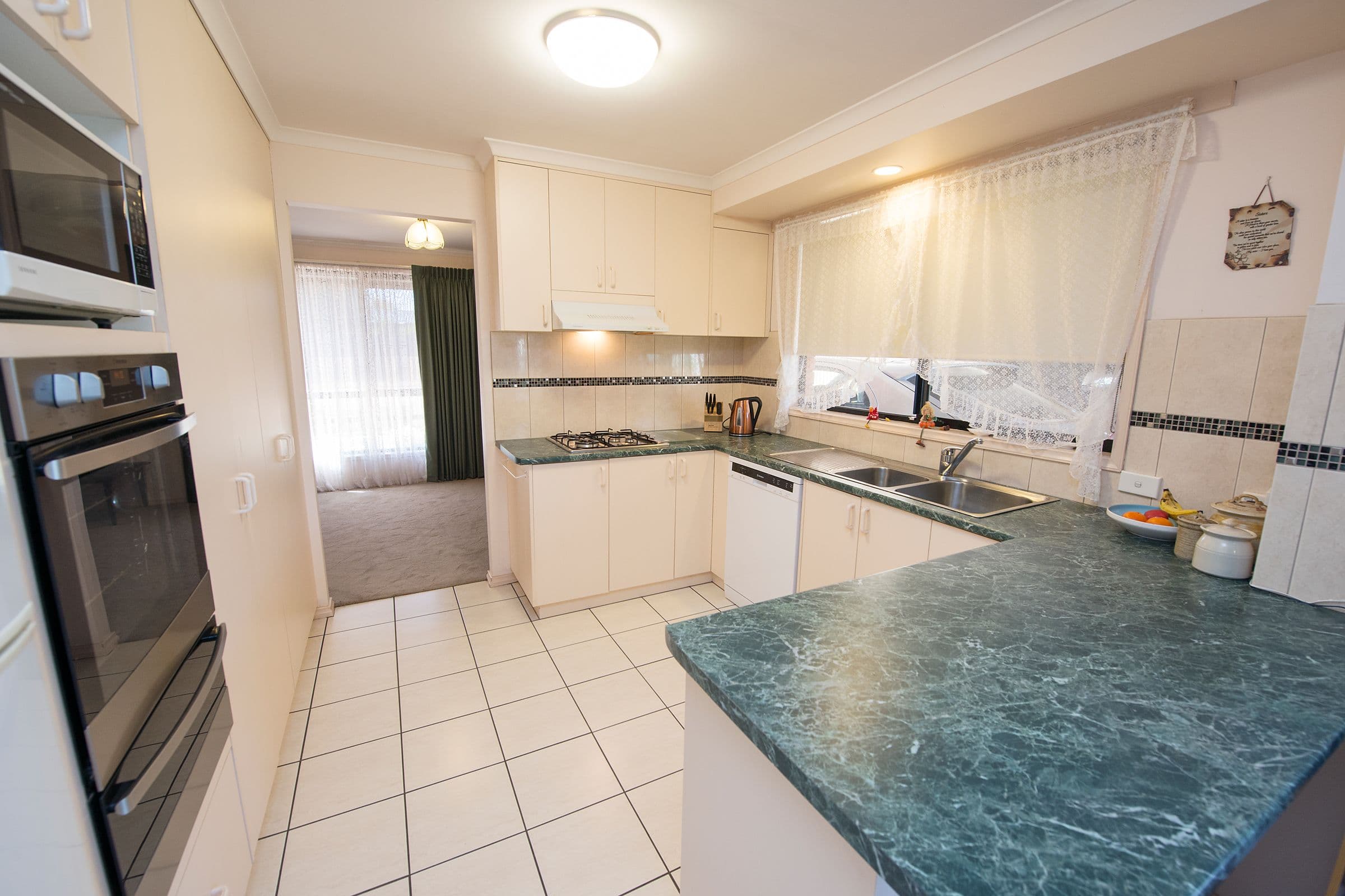 17 Donnington Street, Swan Hill VIC 3585, Swan Hill - Thumbnail 4