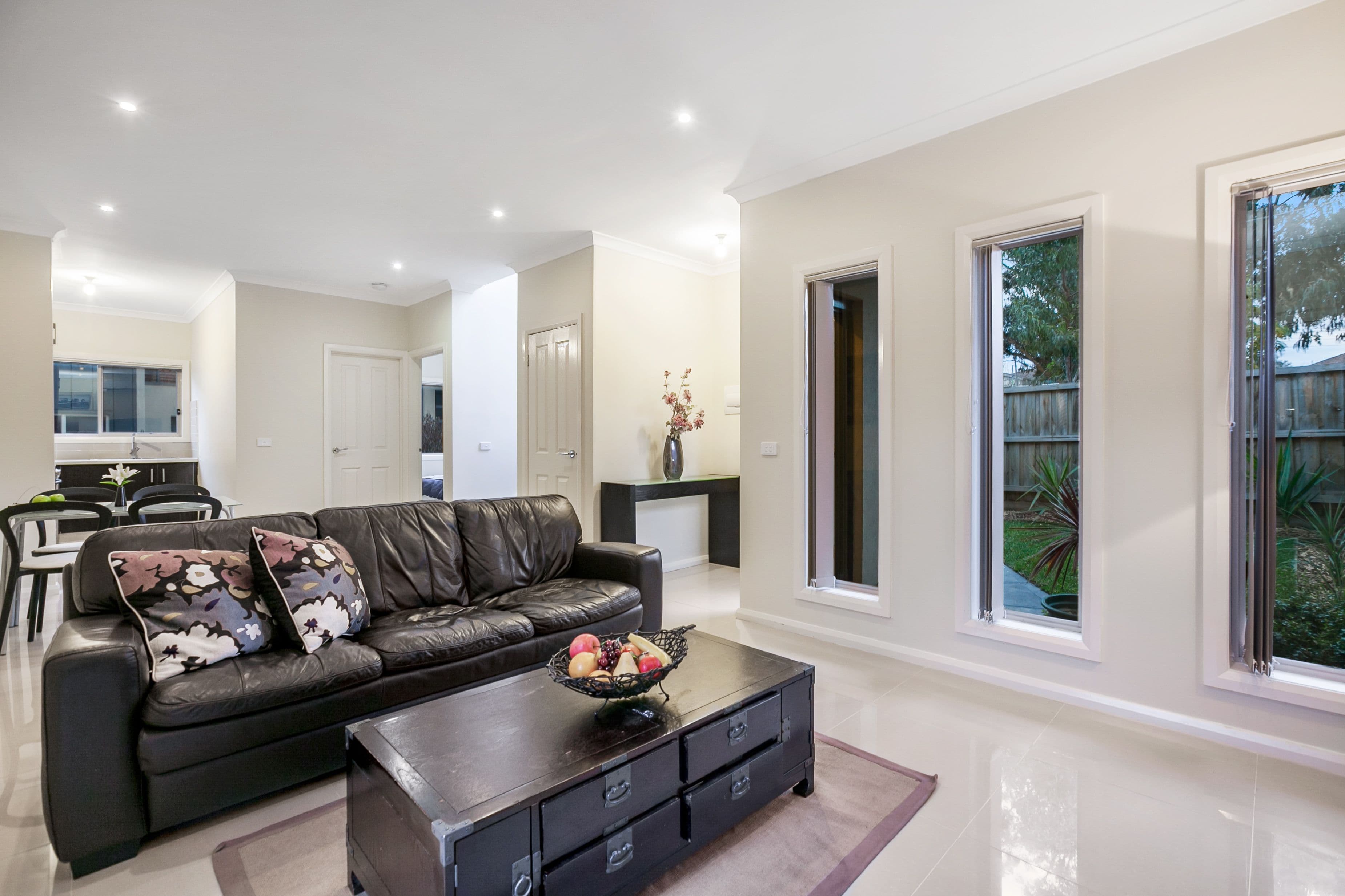 1/1 Sunningdale Drive, Hillside, Hillside - Thumbnail 2
