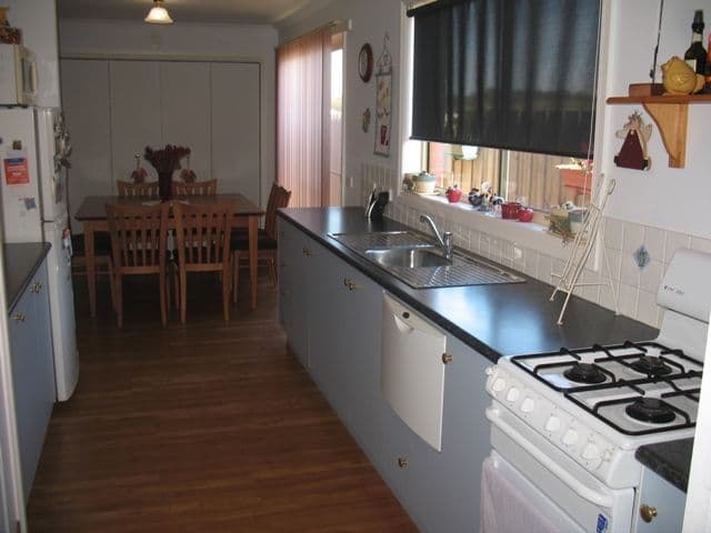 7 Neathfield Court, WARRNAMBOOL VIC 3280, Warrnambool - Thumbnail 2