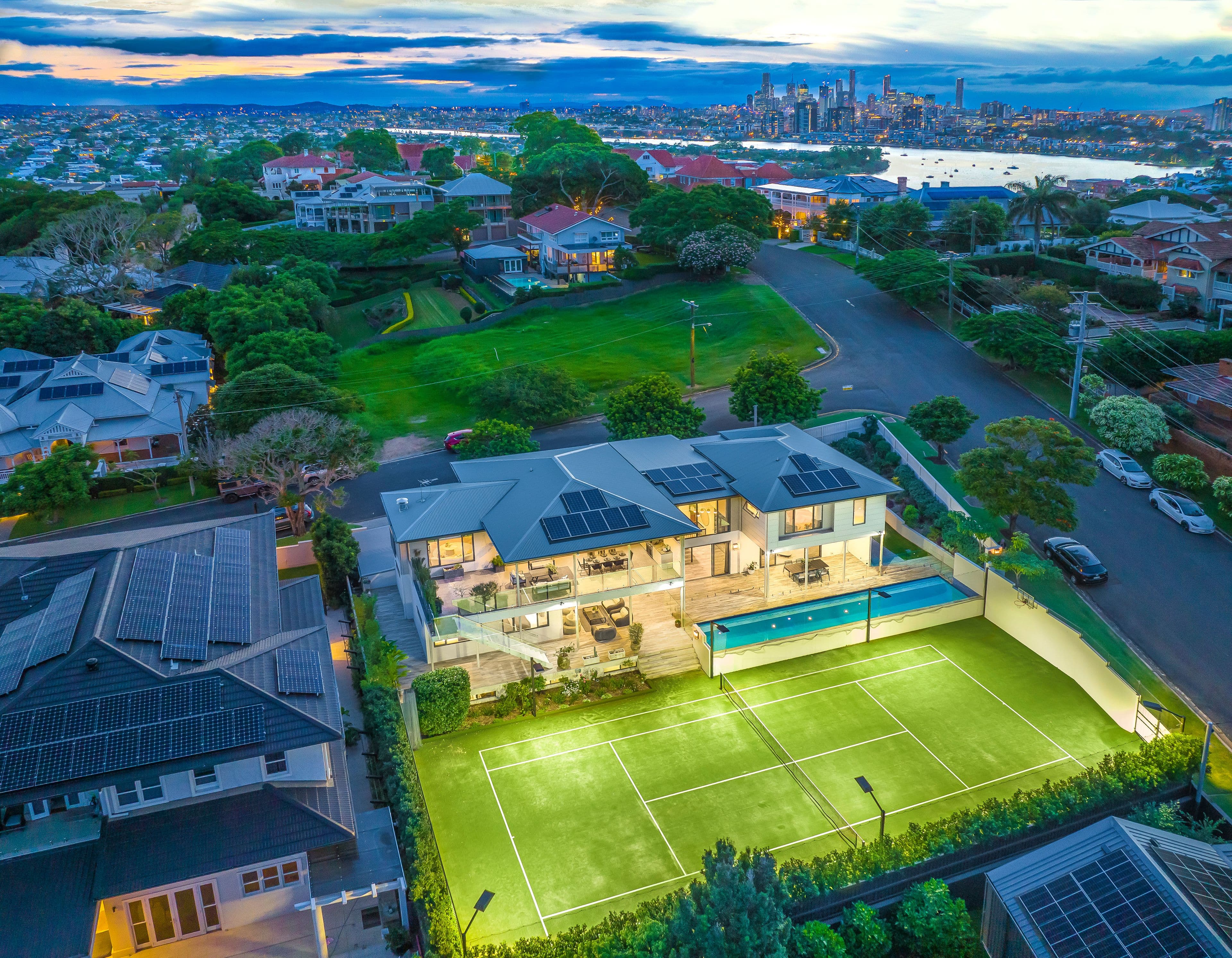 2 Perry Street, Hamilton QLD 4007, Hamilton - Thumbnail 2