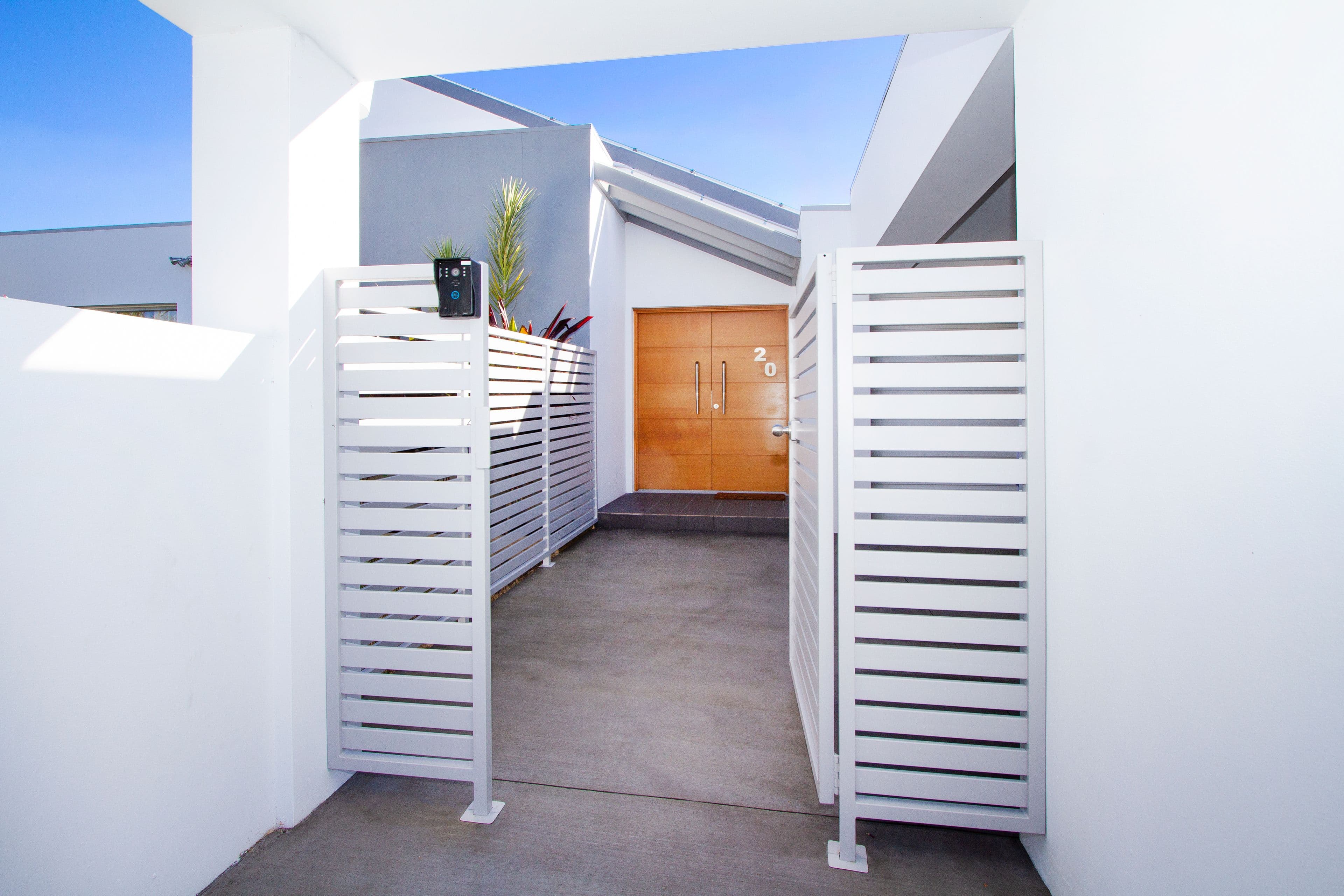 20 Drysdale Place, Paradise Point QLD 4216, Paradise Point - Thumbnail 4