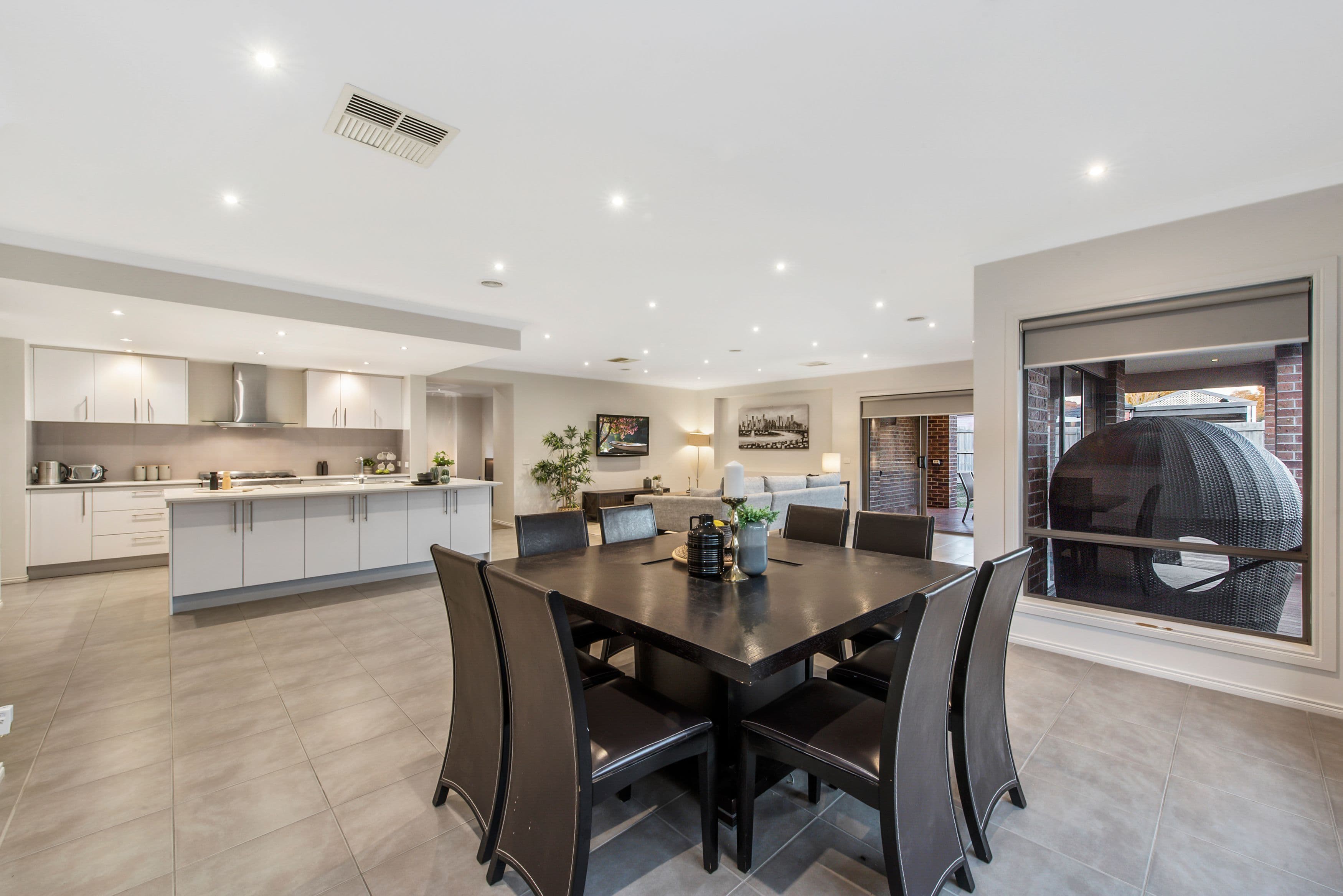 25 Birchgrove Way, Taylors Hill VIC 3037, Taylors Hill - Thumbnail 4