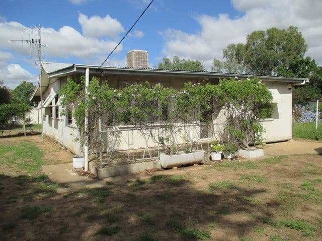 11 Ross Street, Coonamble - Image 1
