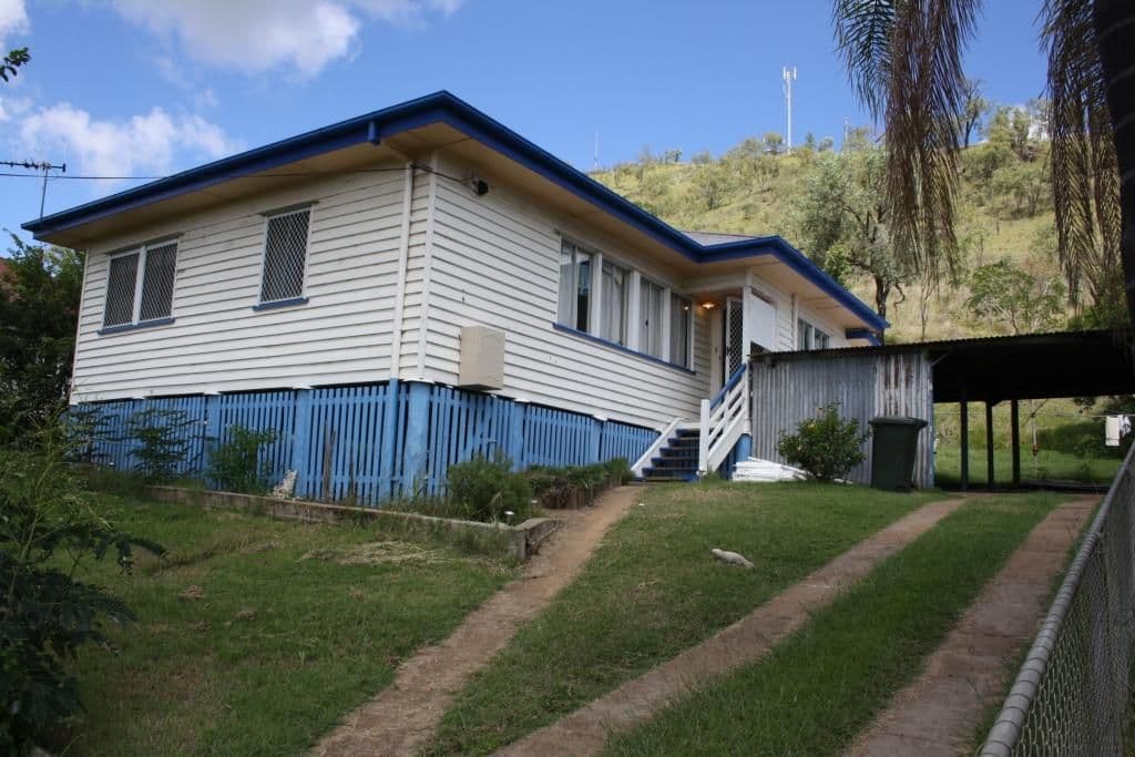 54 Porter Street, GAYNDAH QLD 4625, Gayndah - Thumbnail 2