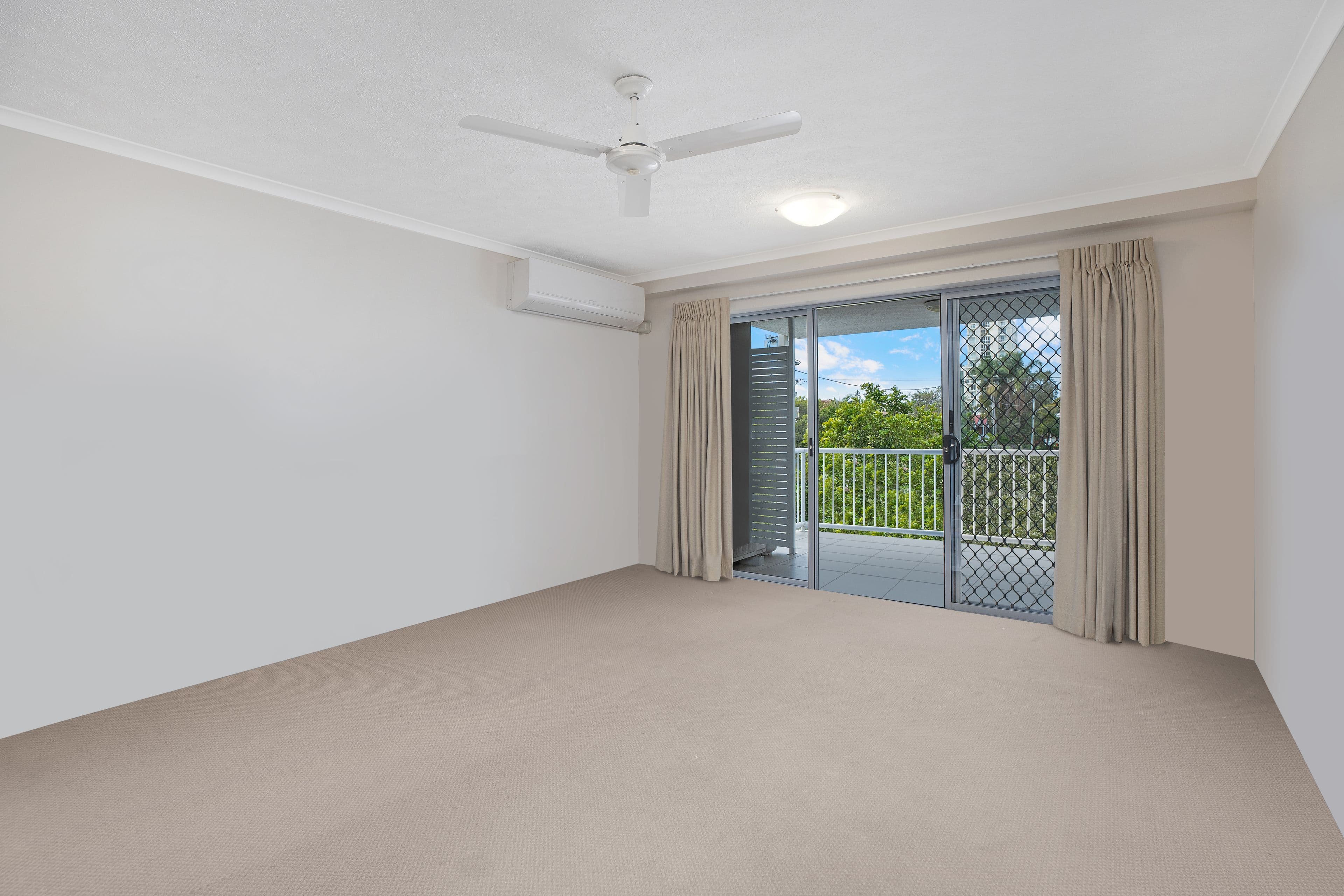 8-10 Ahern Street, Labrador QLD 4215, Labrador - Thumbnail 4