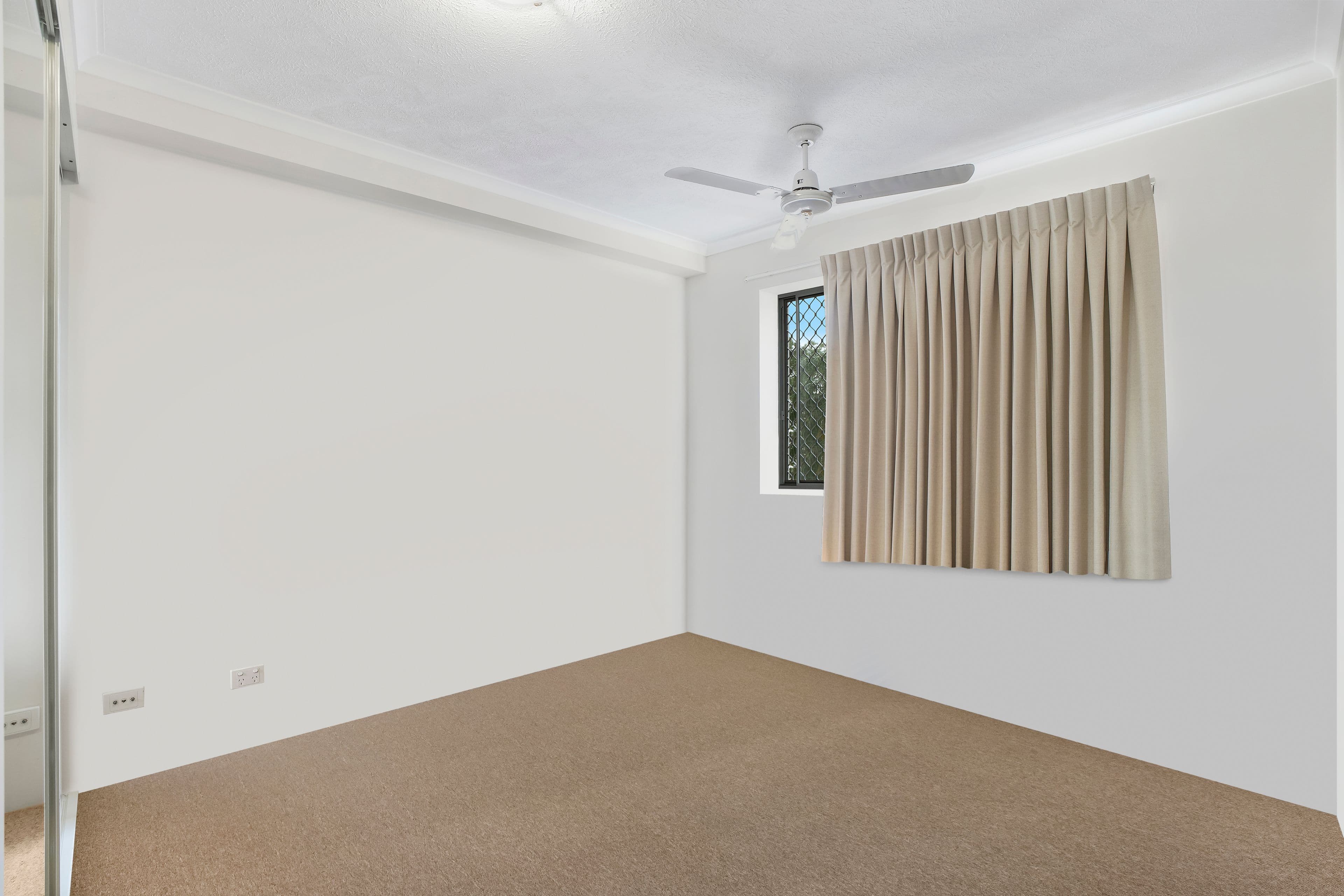 8-10 Ahern Street, Labrador QLD 4215, Labrador - Thumbnail 8