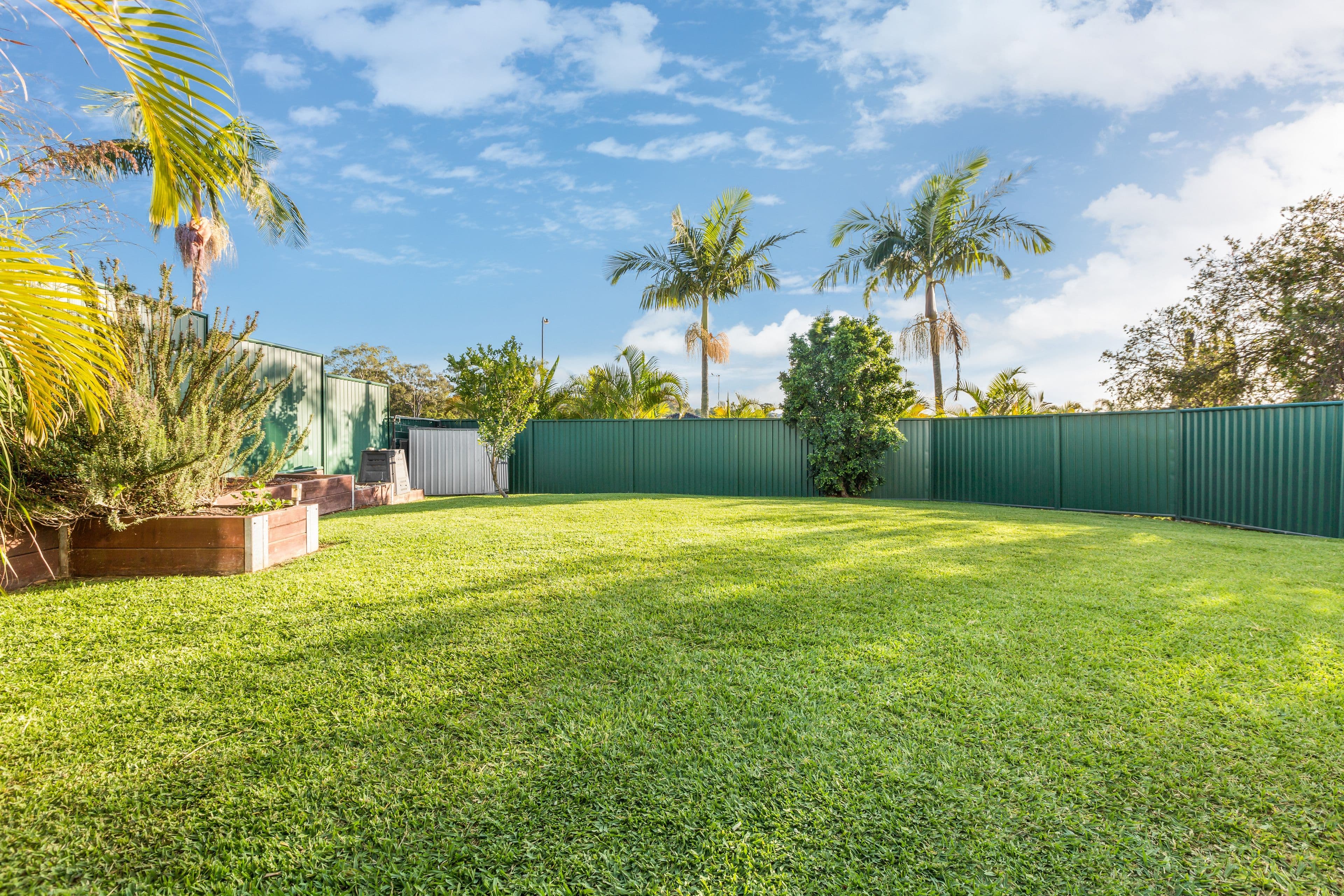 4 Mary Ann Street, Benowa QLD 4217, Benowa - Thumbnail 2