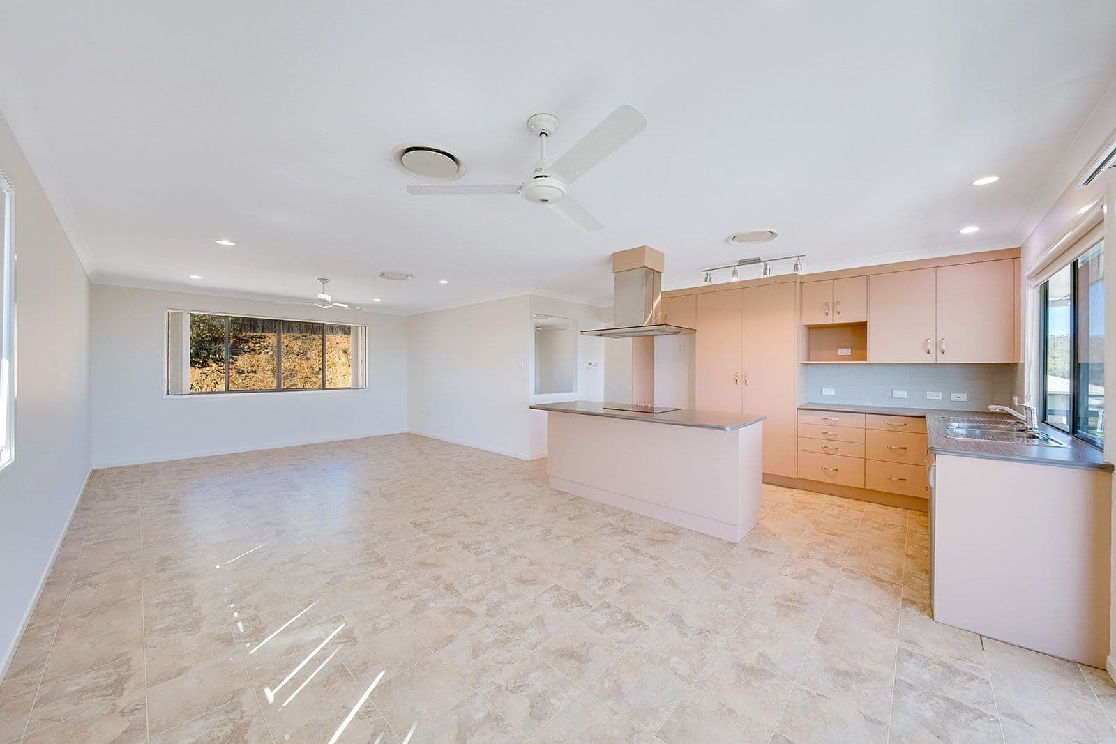 6 Koowin Drive, Kirkwood QLD 4680, Kirkwood - Thumbnail 4