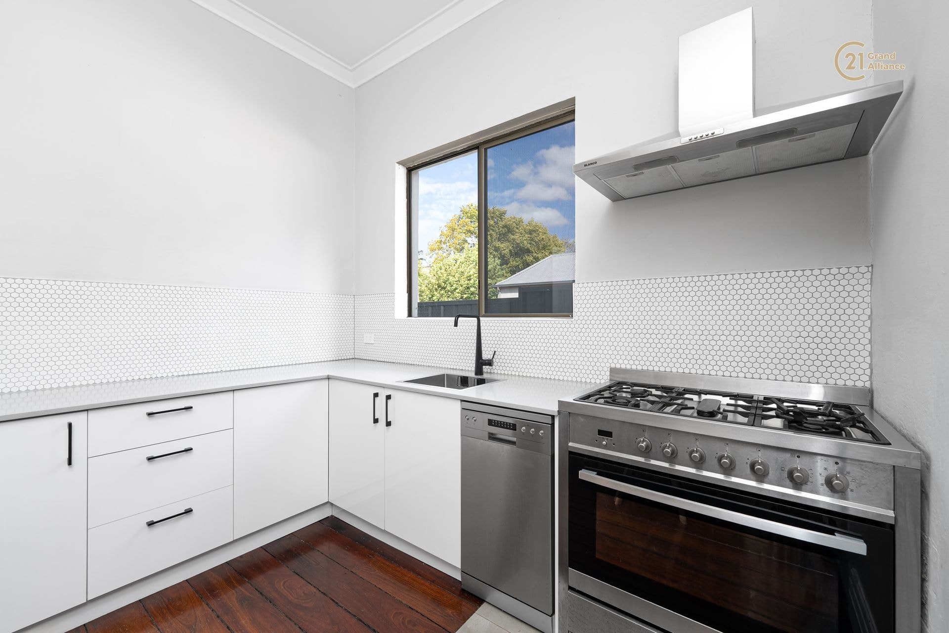 2/280 Lord Street, Perth, WA, 6000, Perth - Thumbnail 3