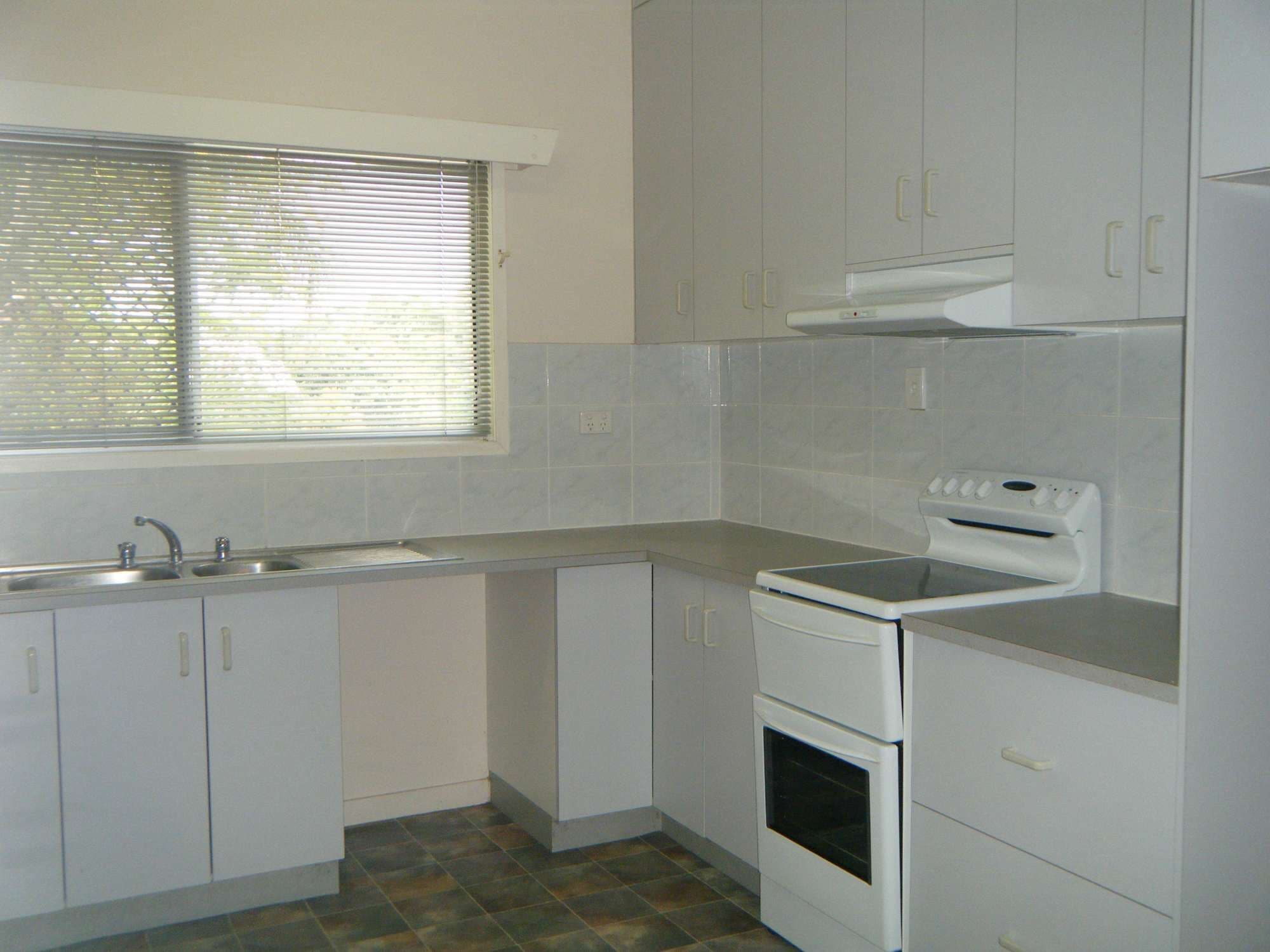 13 Brock Street, AITKENVALE QLD 4814, Aitkenvale - Thumbnail 3