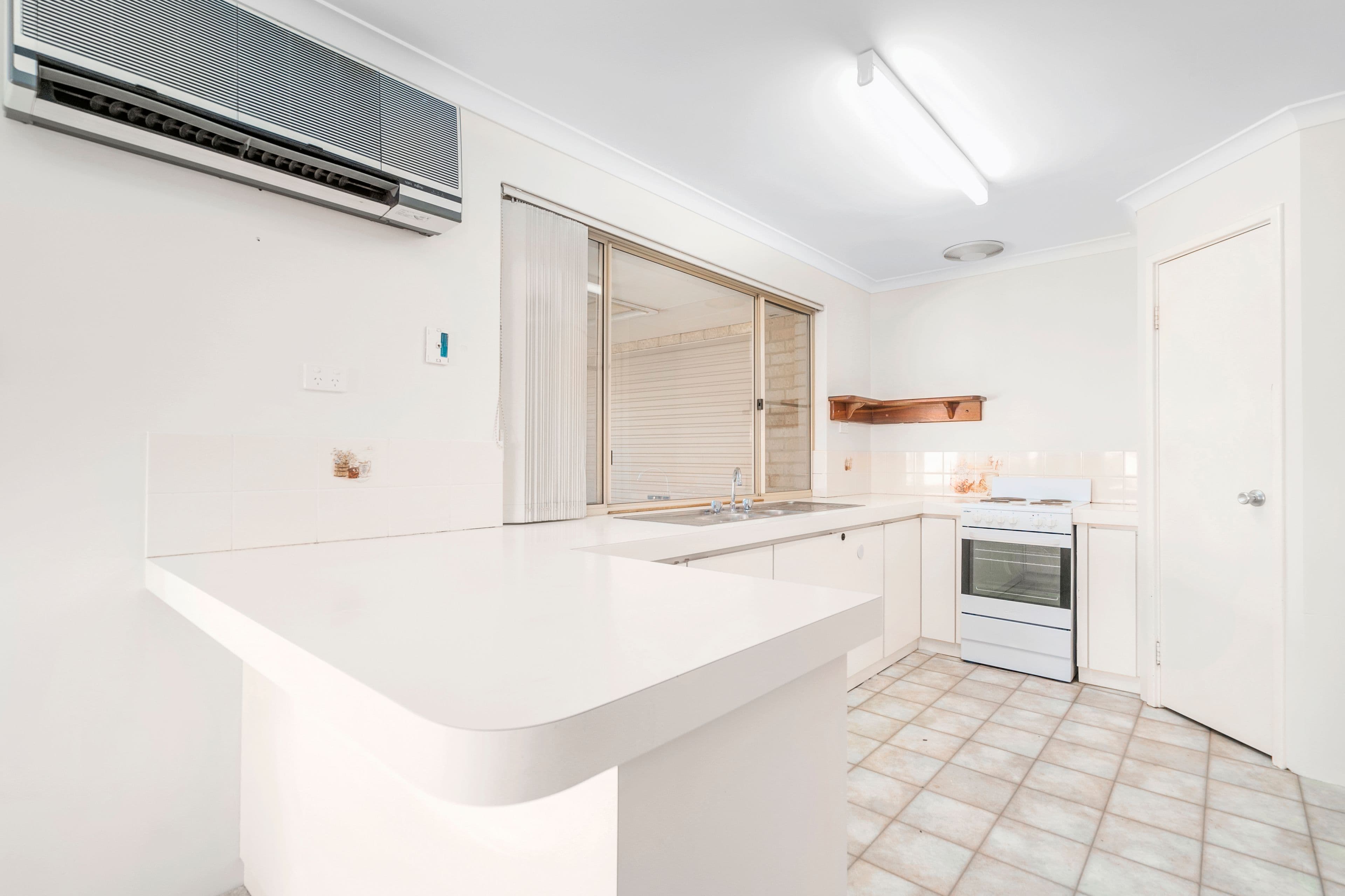 12 Mildwaters Place, Mount Tarcoola WA 6530, Mount Tarcoola - Thumbnail 2