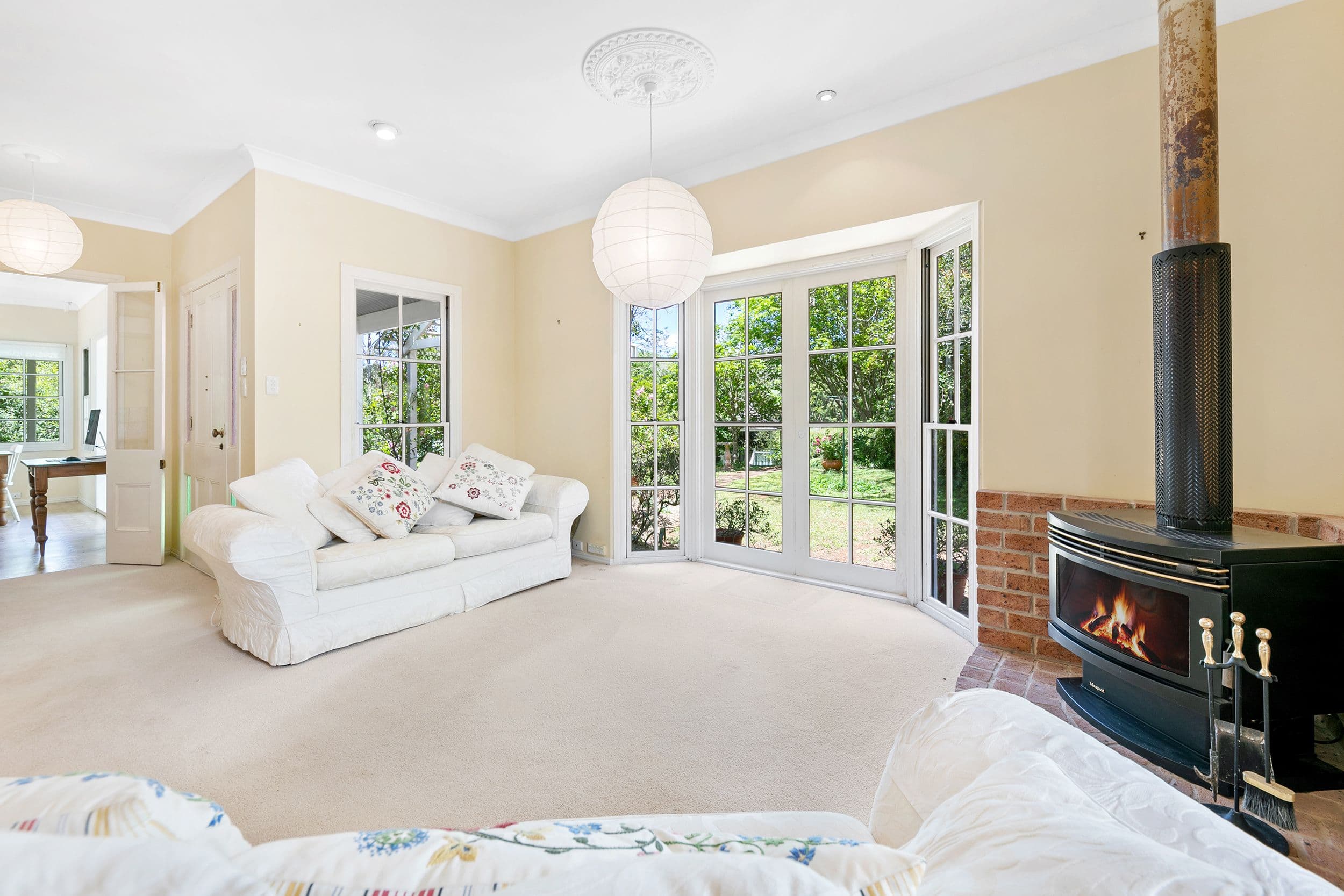 122-124 Eagle Heights Road, Tamborine Mountain QLD 4272, Tamborine Mountain - Thumbnail 2