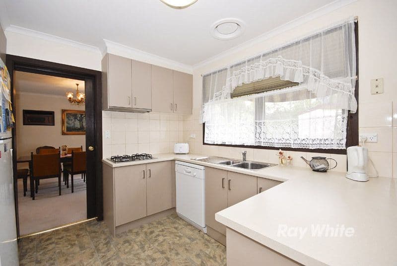 101 Raheen Avenue, WANTIRNA VIC 3152, Wantirna - Thumbnail 4