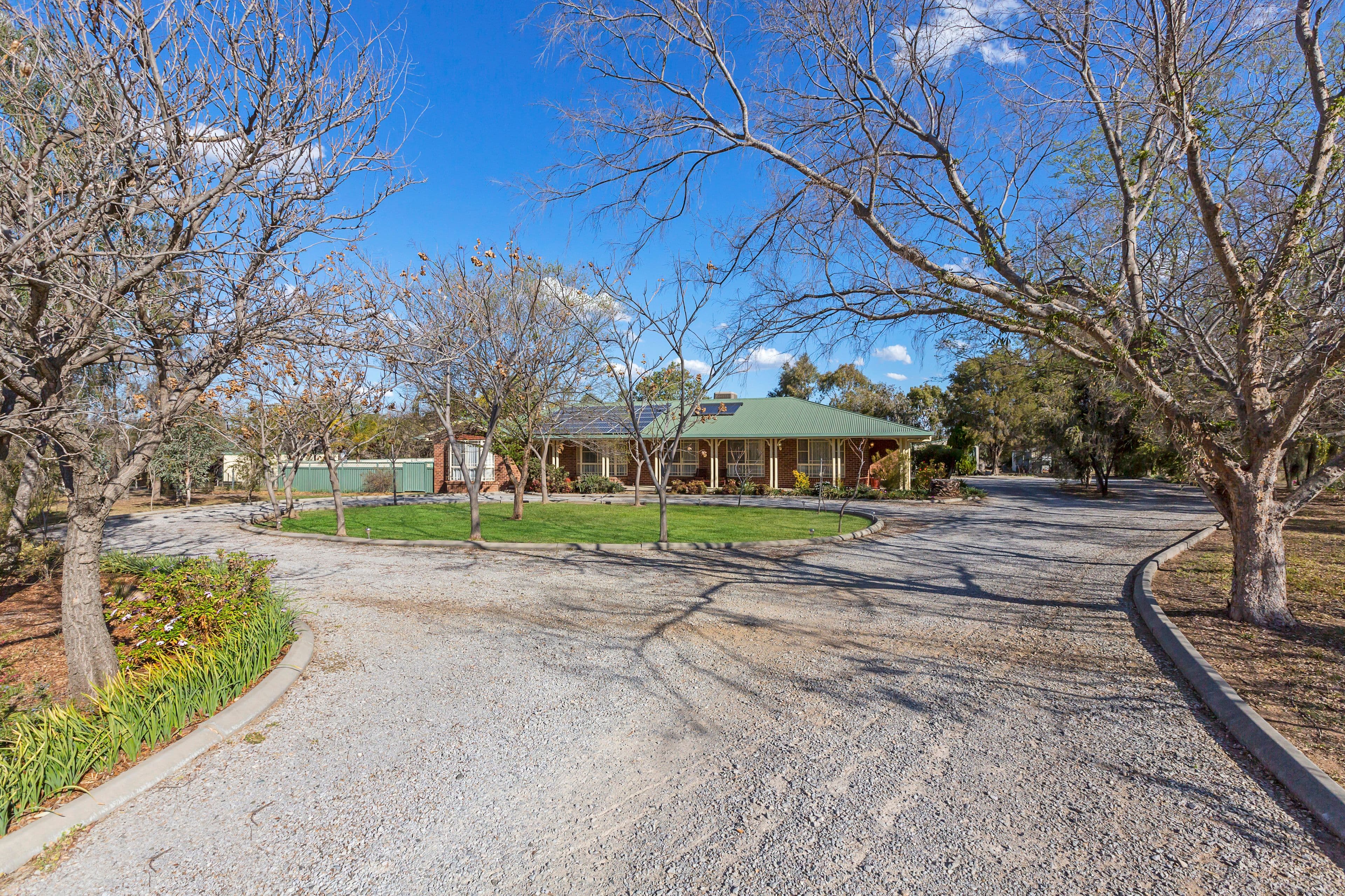6 Goderich Court, Tamworth NSW 2340, Tamworth - Thumbnail 2
