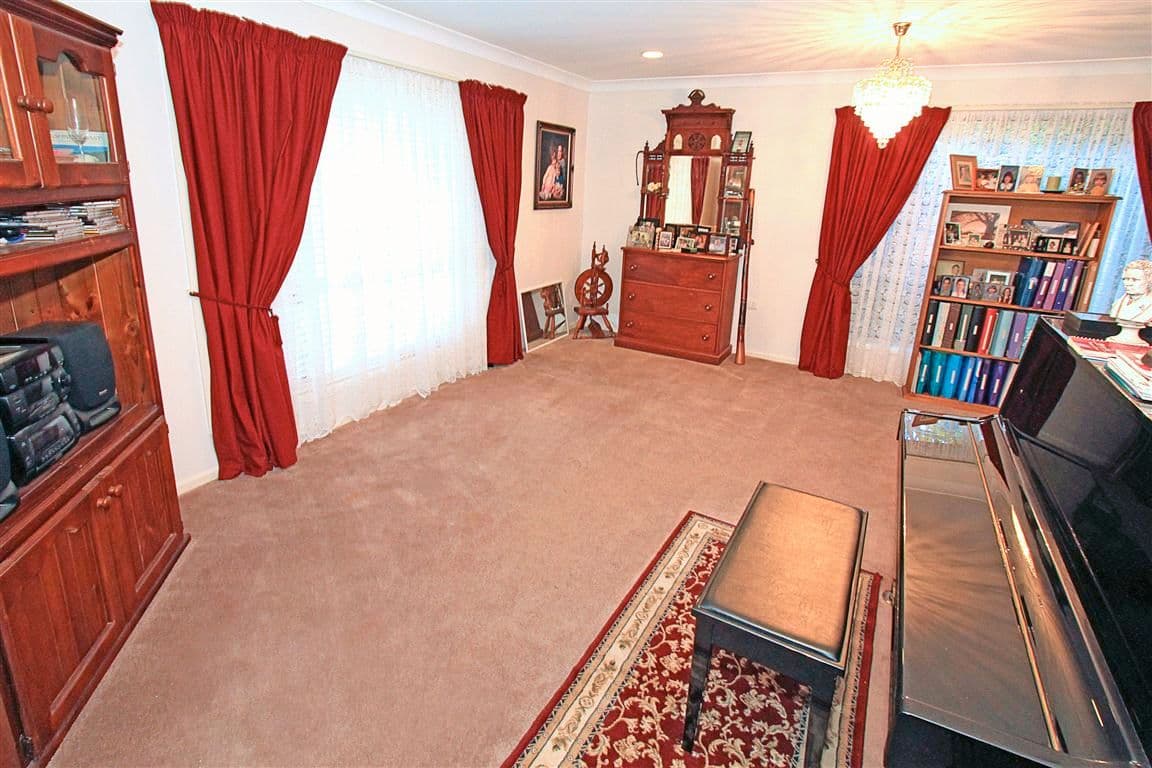 15 Goddard Street, NORMAN GARDENS QLD 4701, Norman Gardens - Thumbnail 3