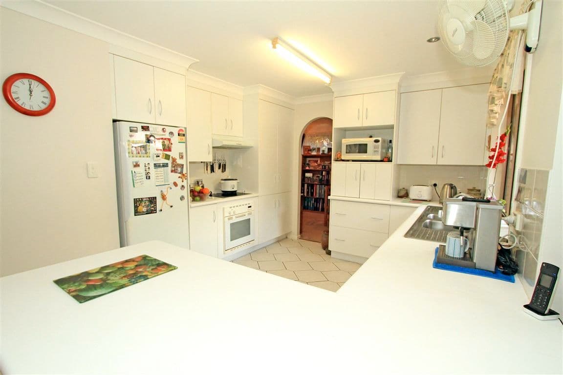 15 Goddard Street, NORMAN GARDENS QLD 4701, Norman Gardens - Thumbnail 4