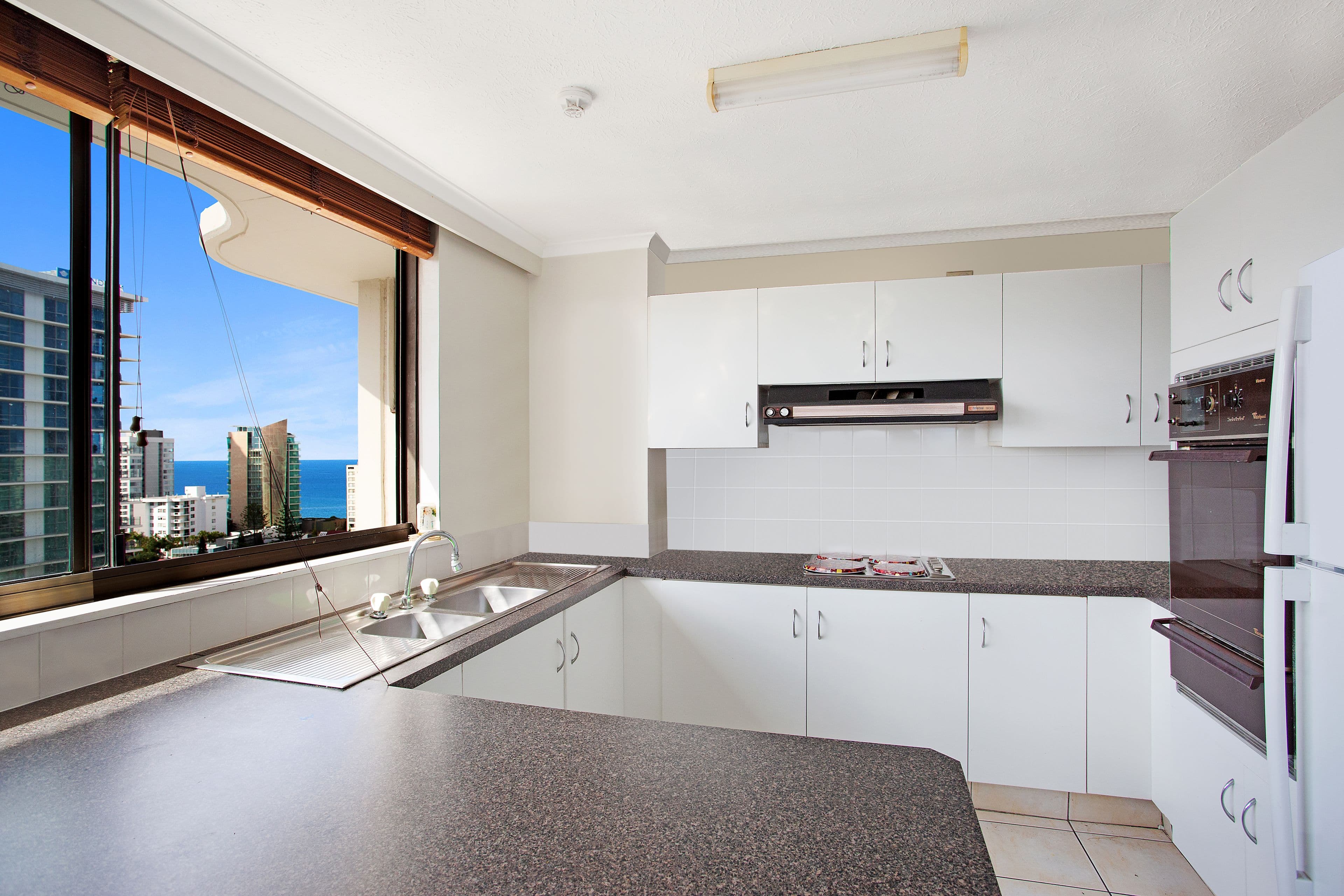 43 Enderley Avenue 'Anacapri', Surfers Paradise QLD 4217, Surfers Paradise - Thumbnail 4
