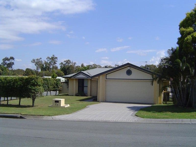 27 Samarinda Street, Tingalpa QLD 4173, Tingalpa - Image 1