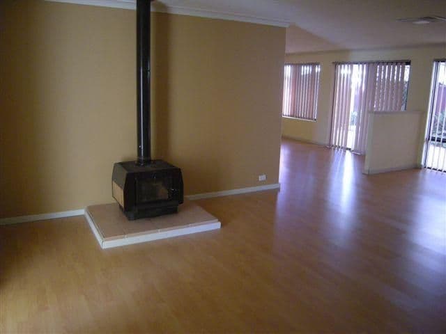 4 Higgs Court, BROOKDALE WA 6112, Brookdale - Thumbnail 4