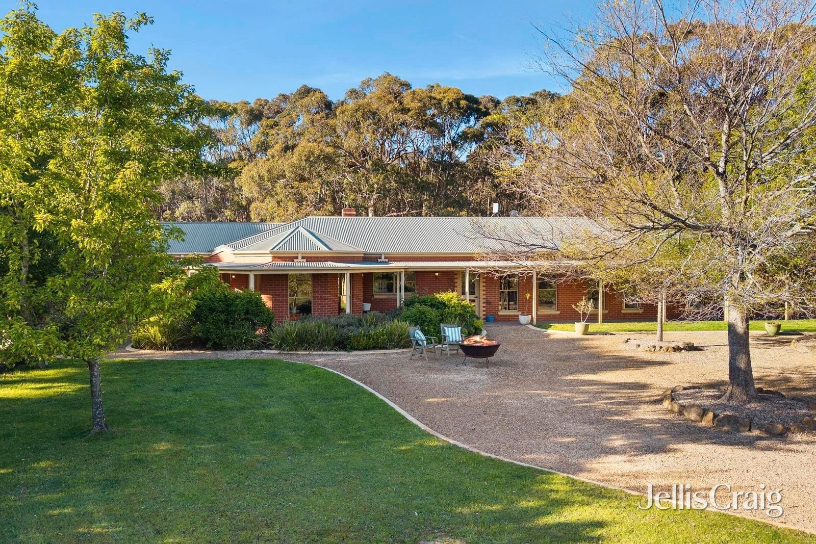 554 Romsey Road, Woodend, Woodend - Thumbnail 4