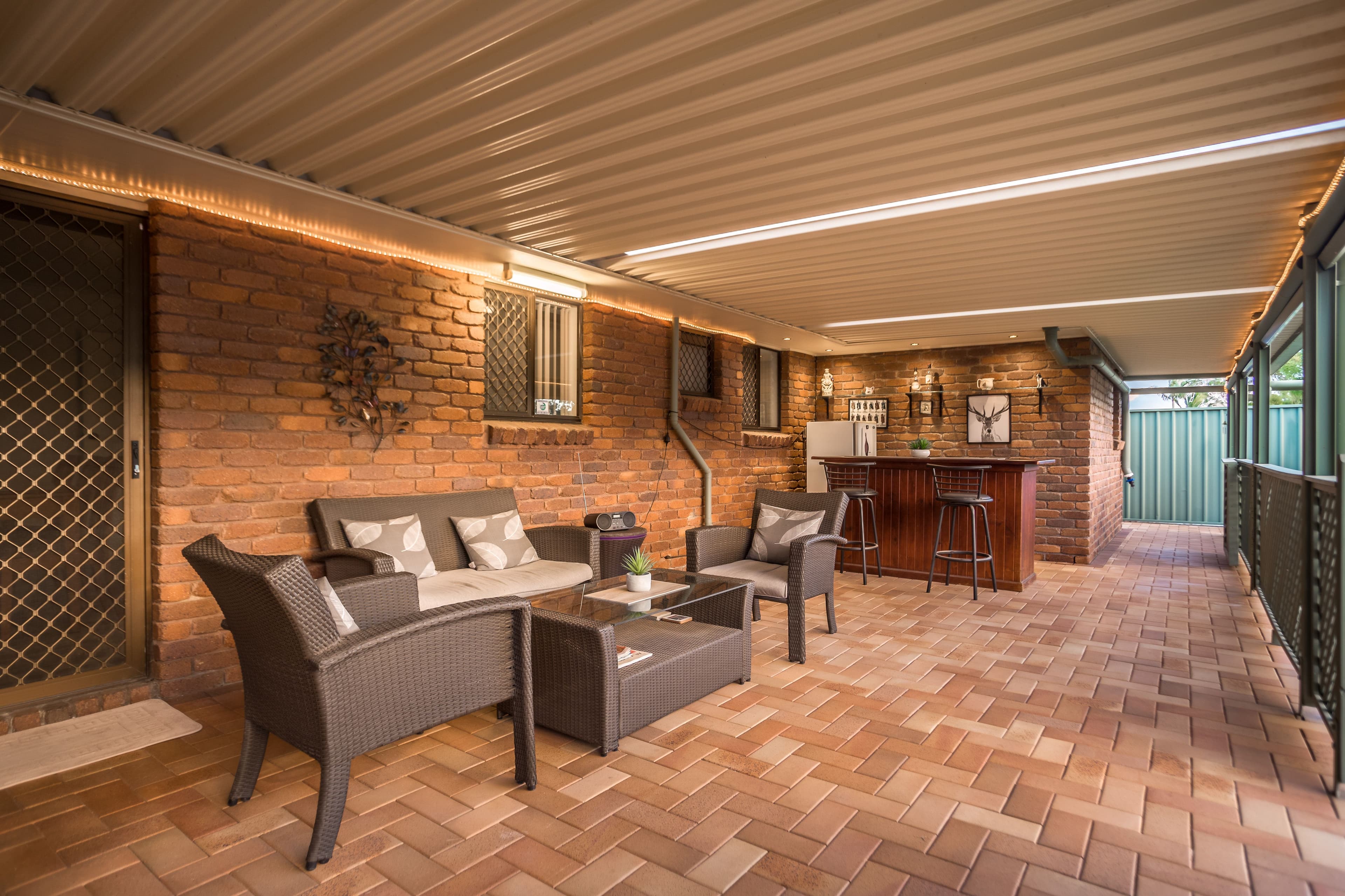 18 Whitcomb Street, Hillcrest QLD 4118, Hillcrest - Thumbnail 3