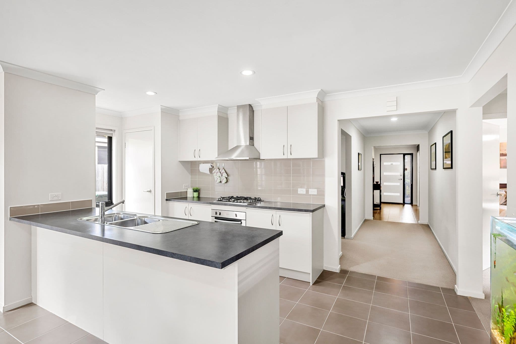 17 Vichy Avenue, Doreen VIC 3754, Doreen - Thumbnail 2
