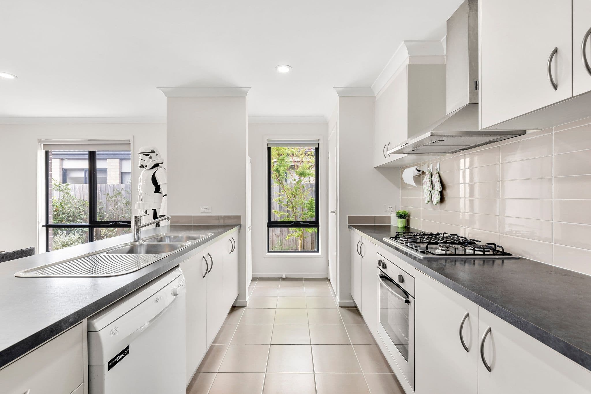 17 Vichy Avenue, Doreen VIC 3754, Doreen - Thumbnail 3