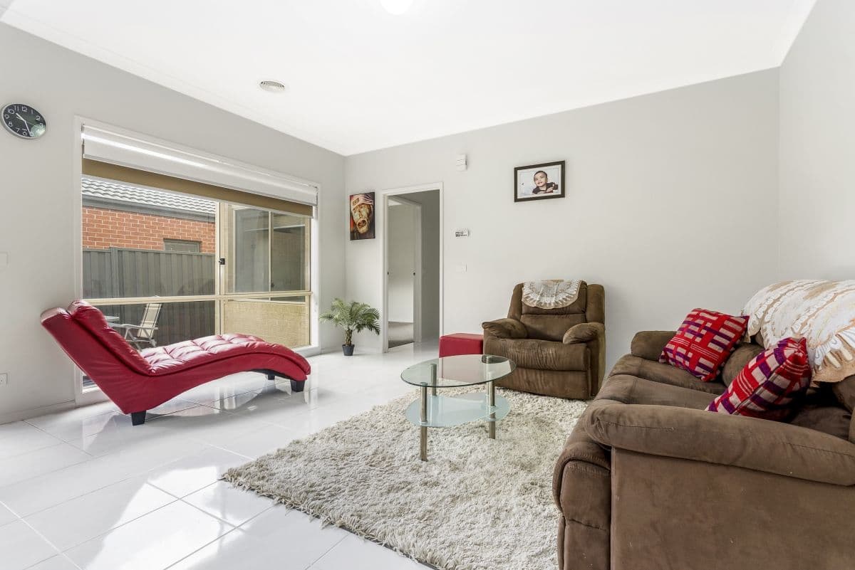 6 Firecrest Road, Manor Lakes VIC 3024, Manor Lakes - Thumbnail 3