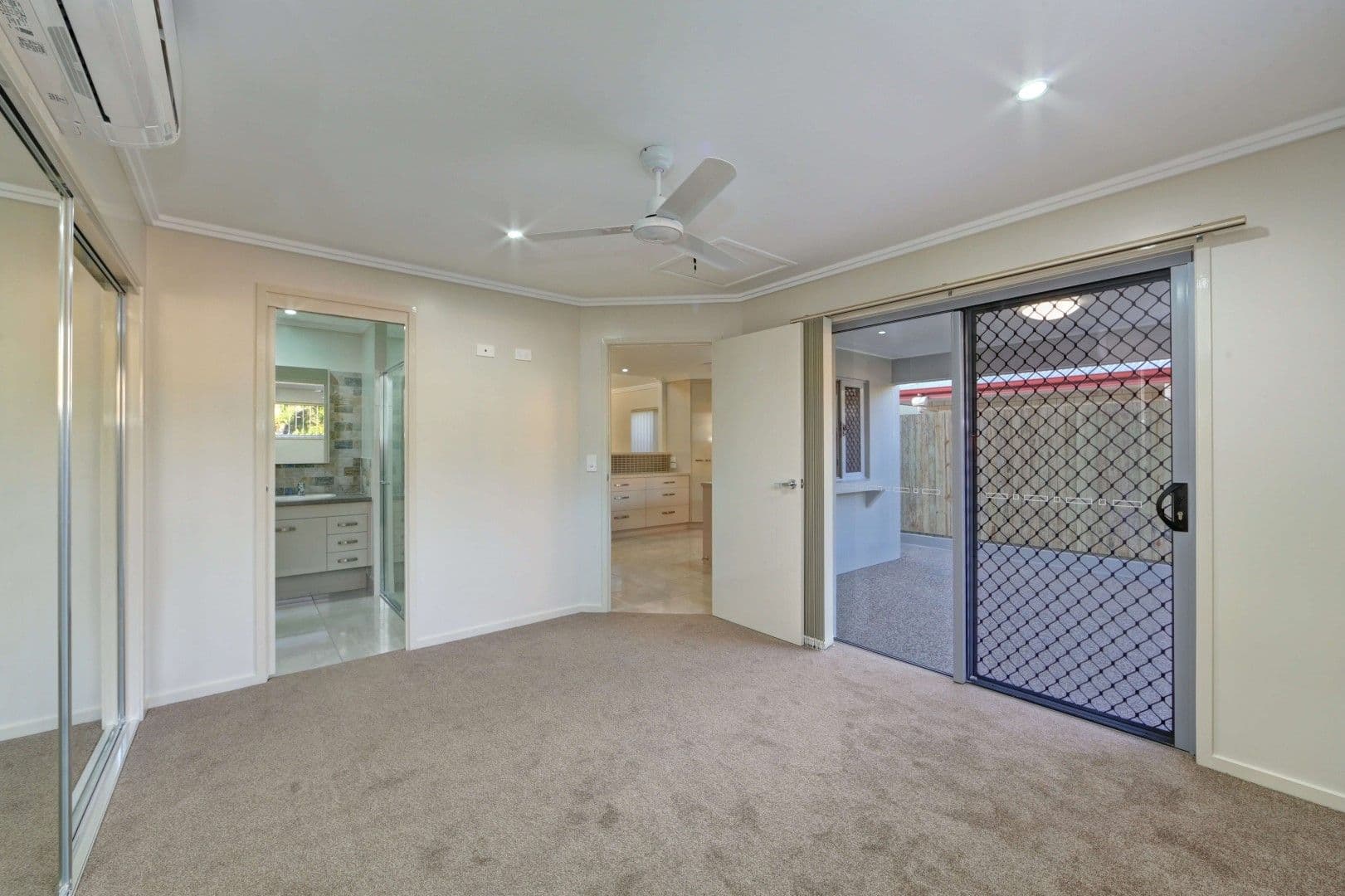 24 Avoca Street, Bundaberg West QLD 4670, Bundaberg West - Thumbnail 5